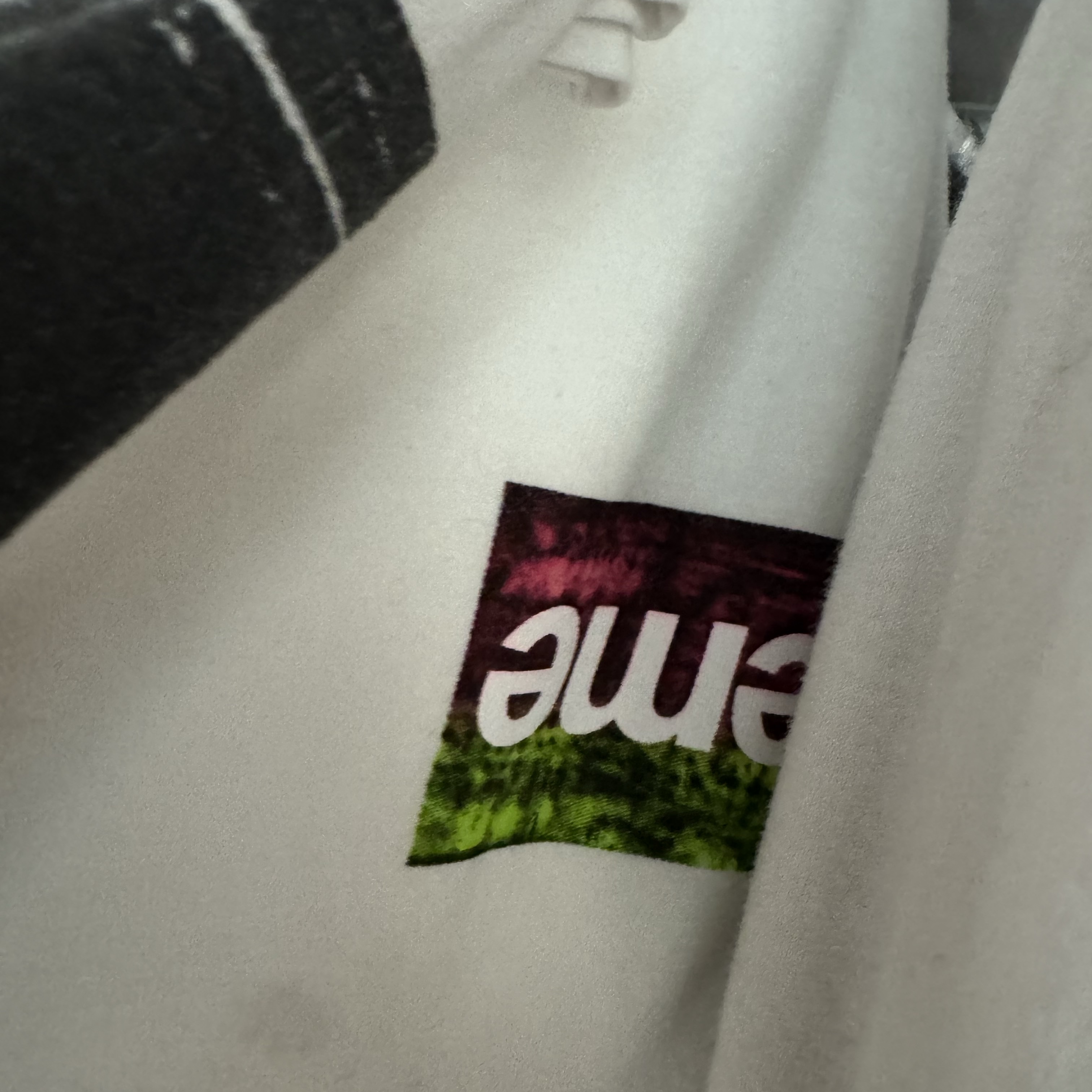 Supreme Los Angeles Fire Relief Box Logo T-Shirt White - 25SS 착용 스타일