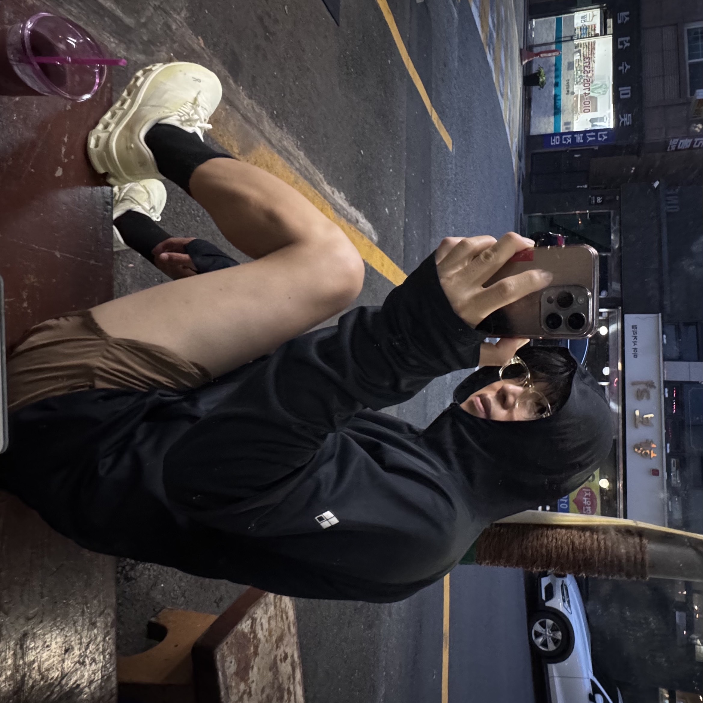 On Running x Post Archive Faction (Paf) Cloudmonster 2 Seedling White, [KREAM 단독] runwhither 3inch Shorts Brown 착용 스타일 - 1