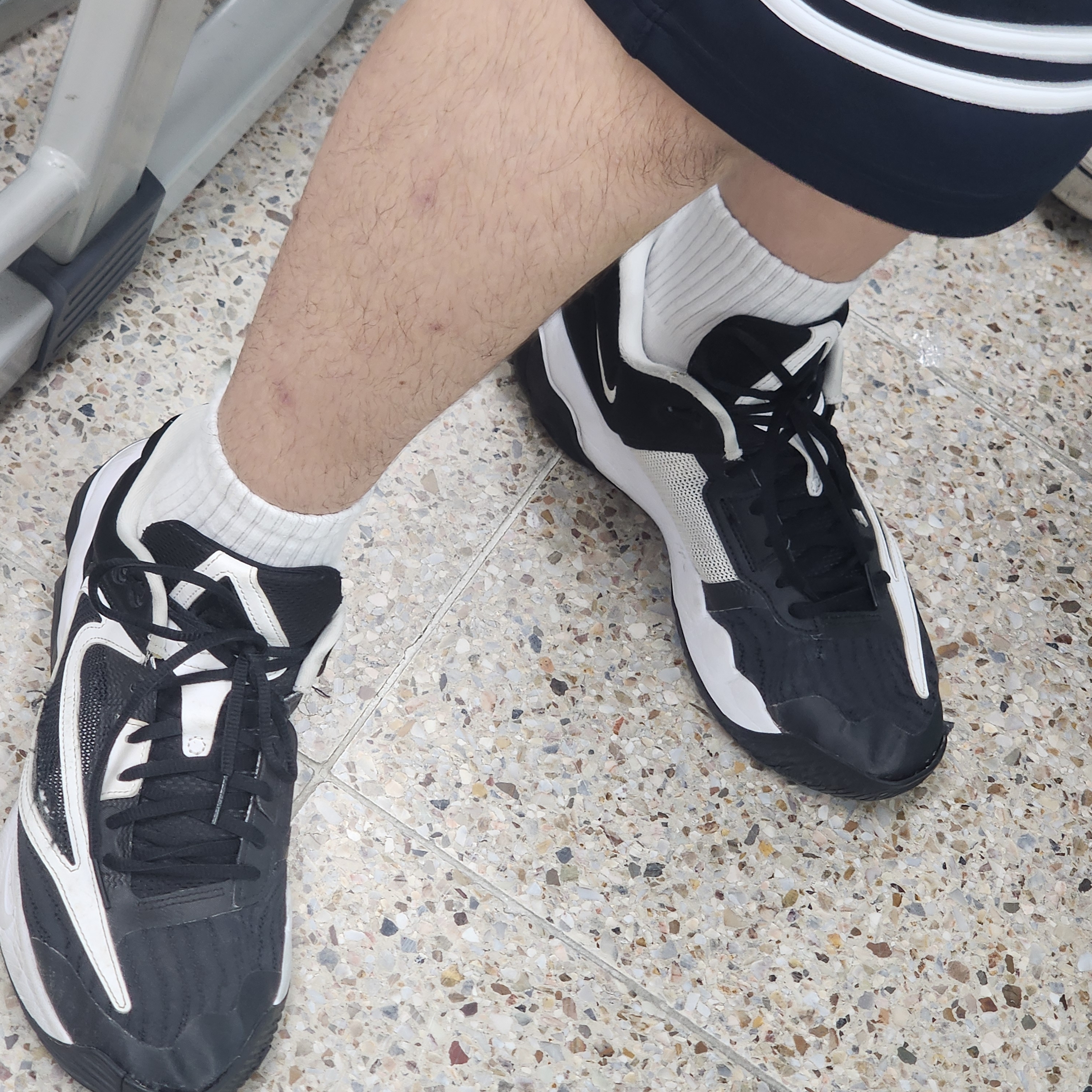 Nike Giannis Immortality 3 EP Black White 착용 스타일