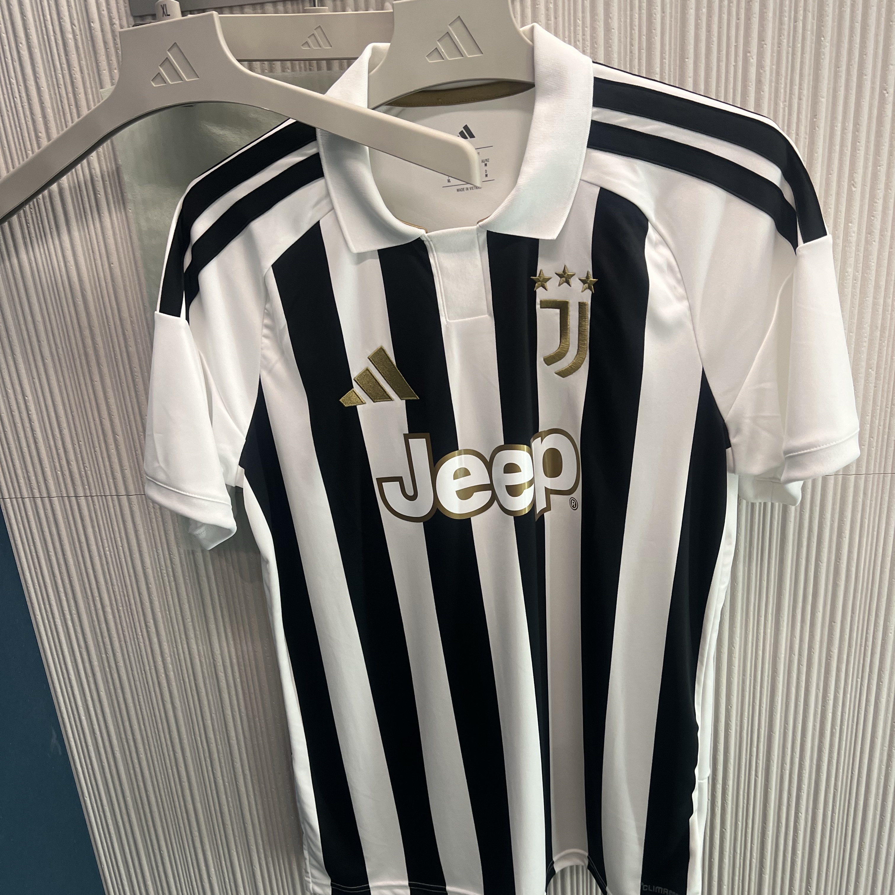 Adidas Juventus 2026/27 Home Jersey White Black - KR Sizing (Non Marking Ver.) 착용 스타일