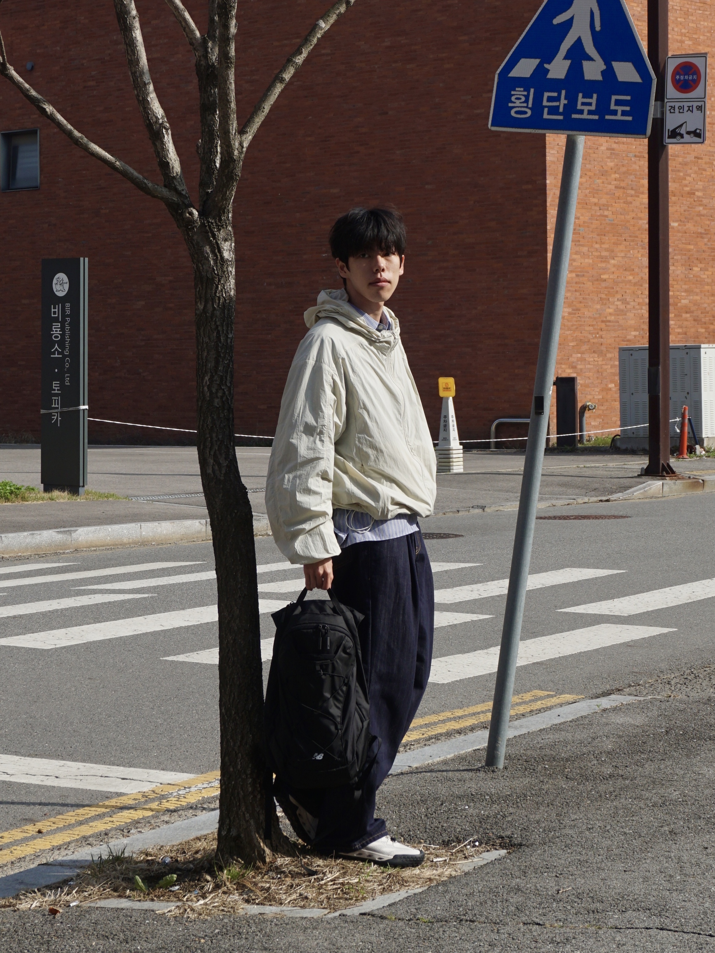 New Balance Novon 17 Backpack Black 착용 스타일 - 1