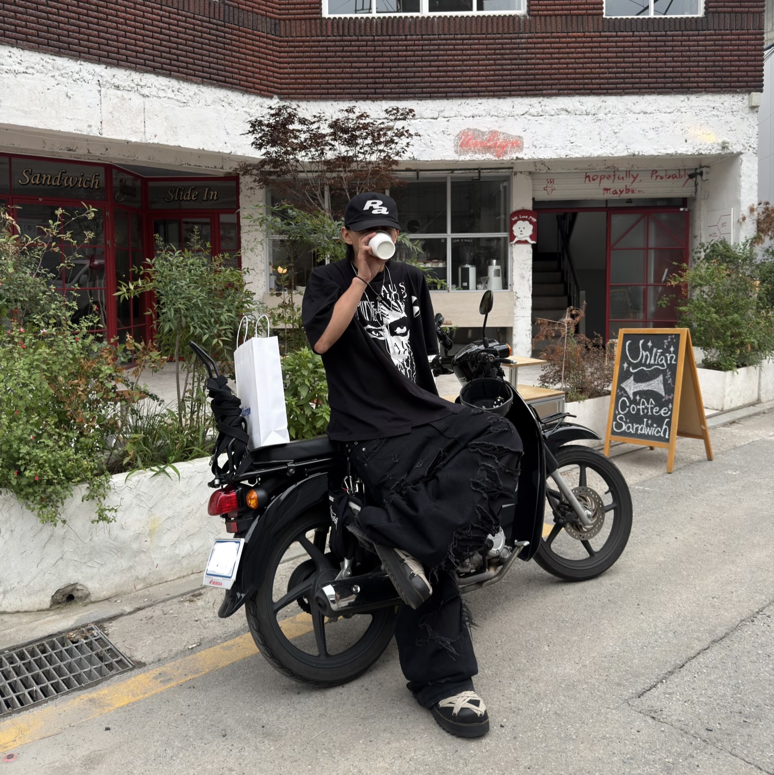 Rick Owens Megalaced Mule Black 착용 스타일