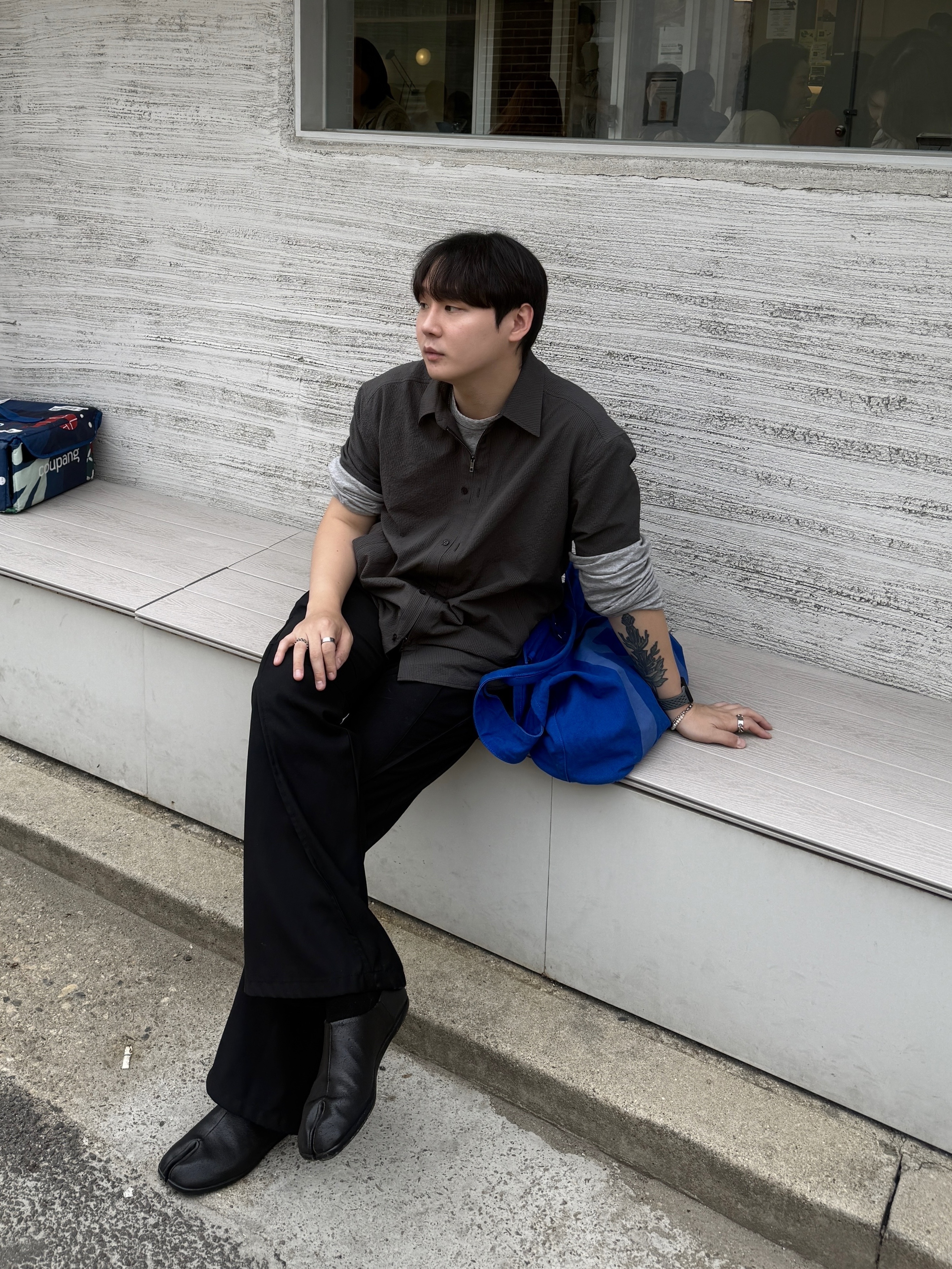 Maison Margiela Slip-On Tabi Shoes Black, Apple Watch SE 2024 40mm GPS Silver Aluminium Case with Sport Band S/M Denim (Korean Ver.) 착용 스타일 - 2