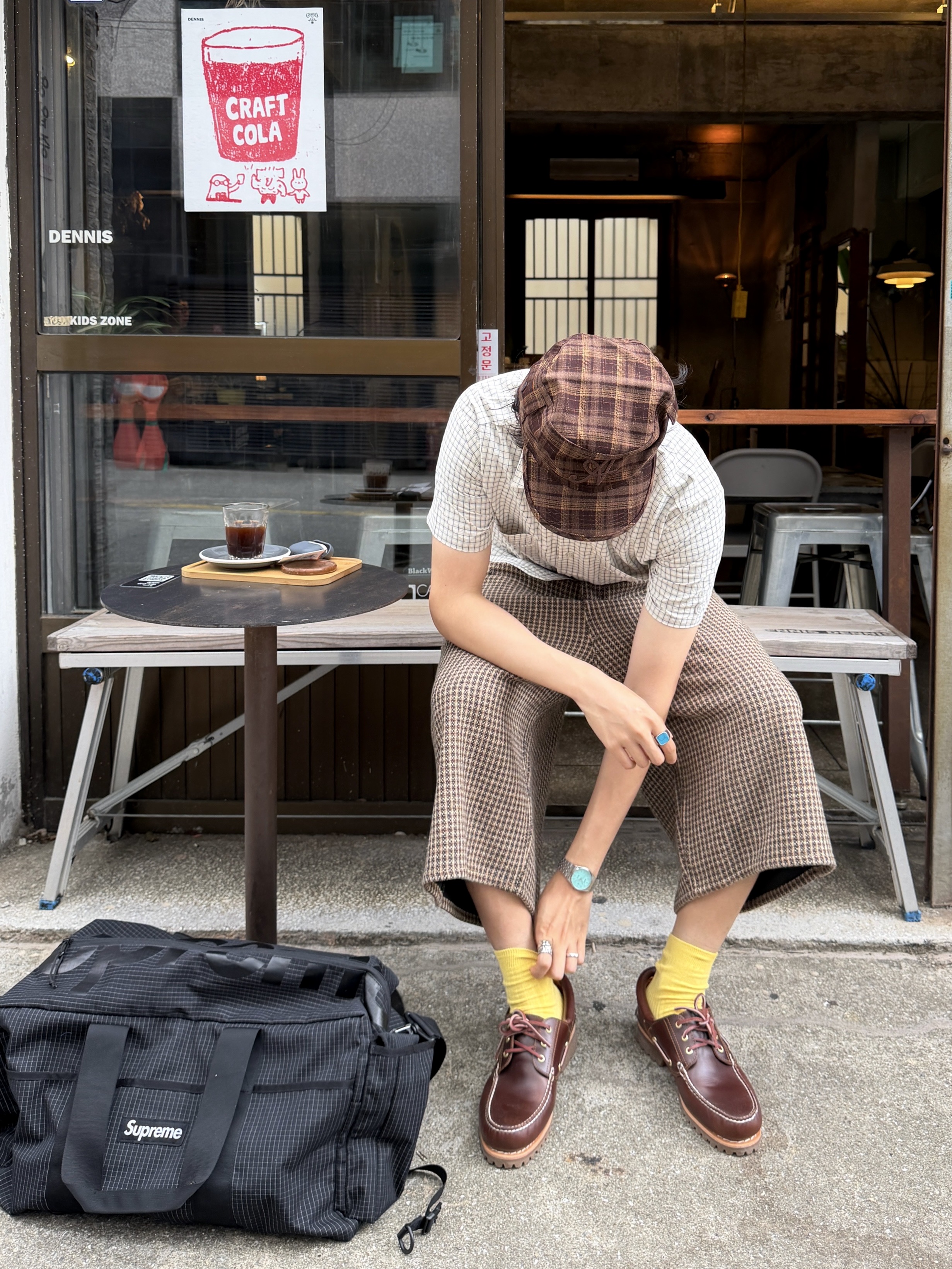 Timberland Classic 3-Eye Boat Shoes Brown - Wide, Supreme Duffle Bag Black - 24SS 착용 스타일 - 3
