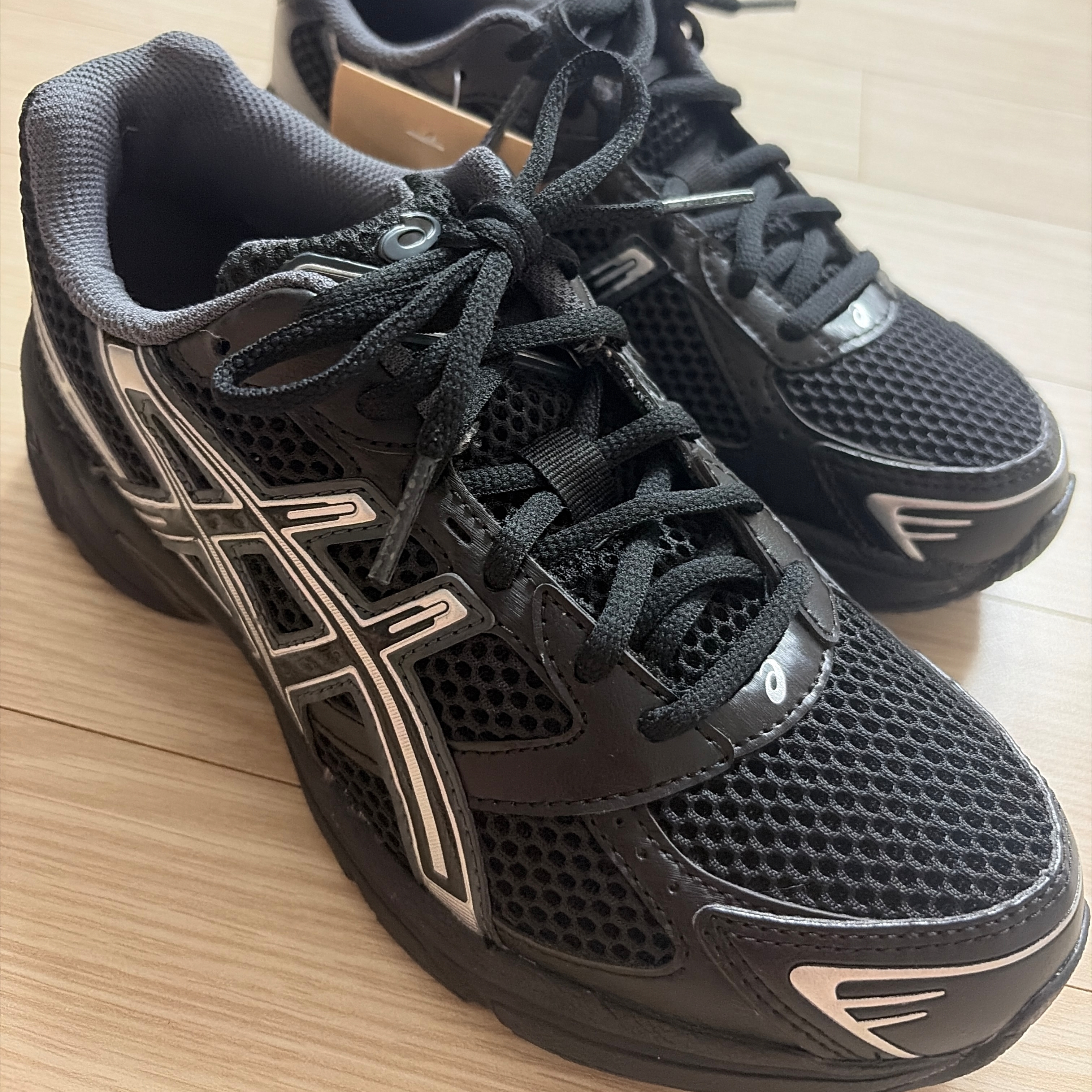 Asics Gel-1130 Black Pure Silver 착용 스타일
