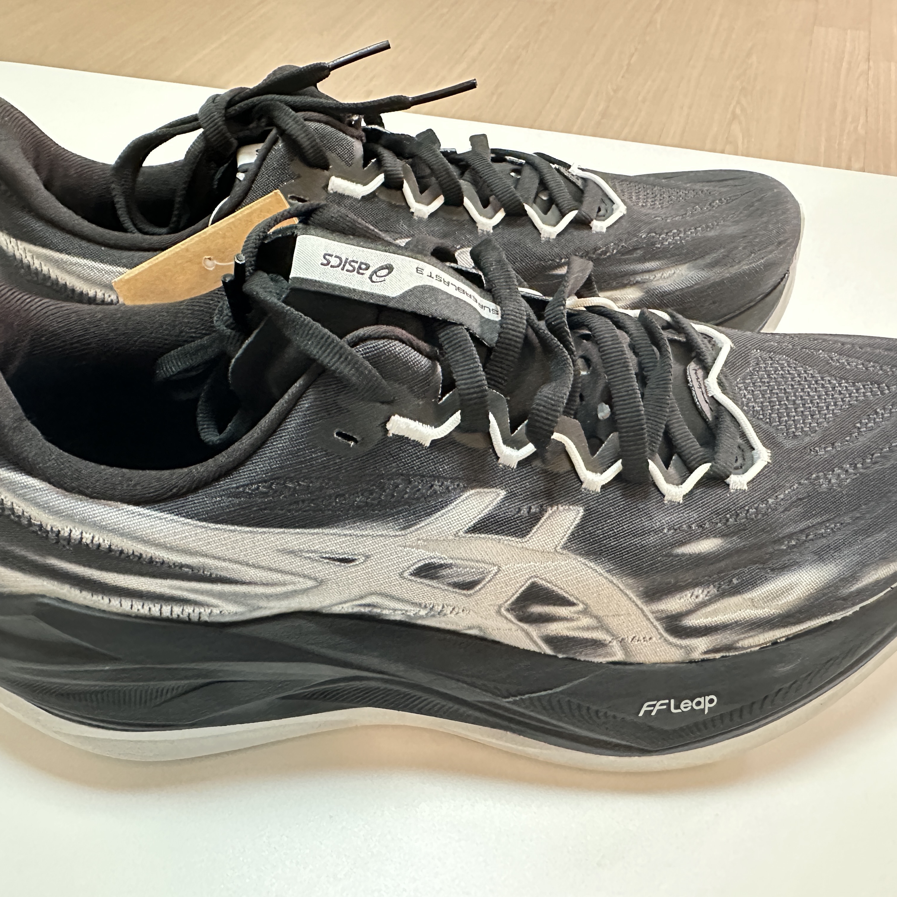 Asics Superblast 3 Black 착용 스타일 - 3