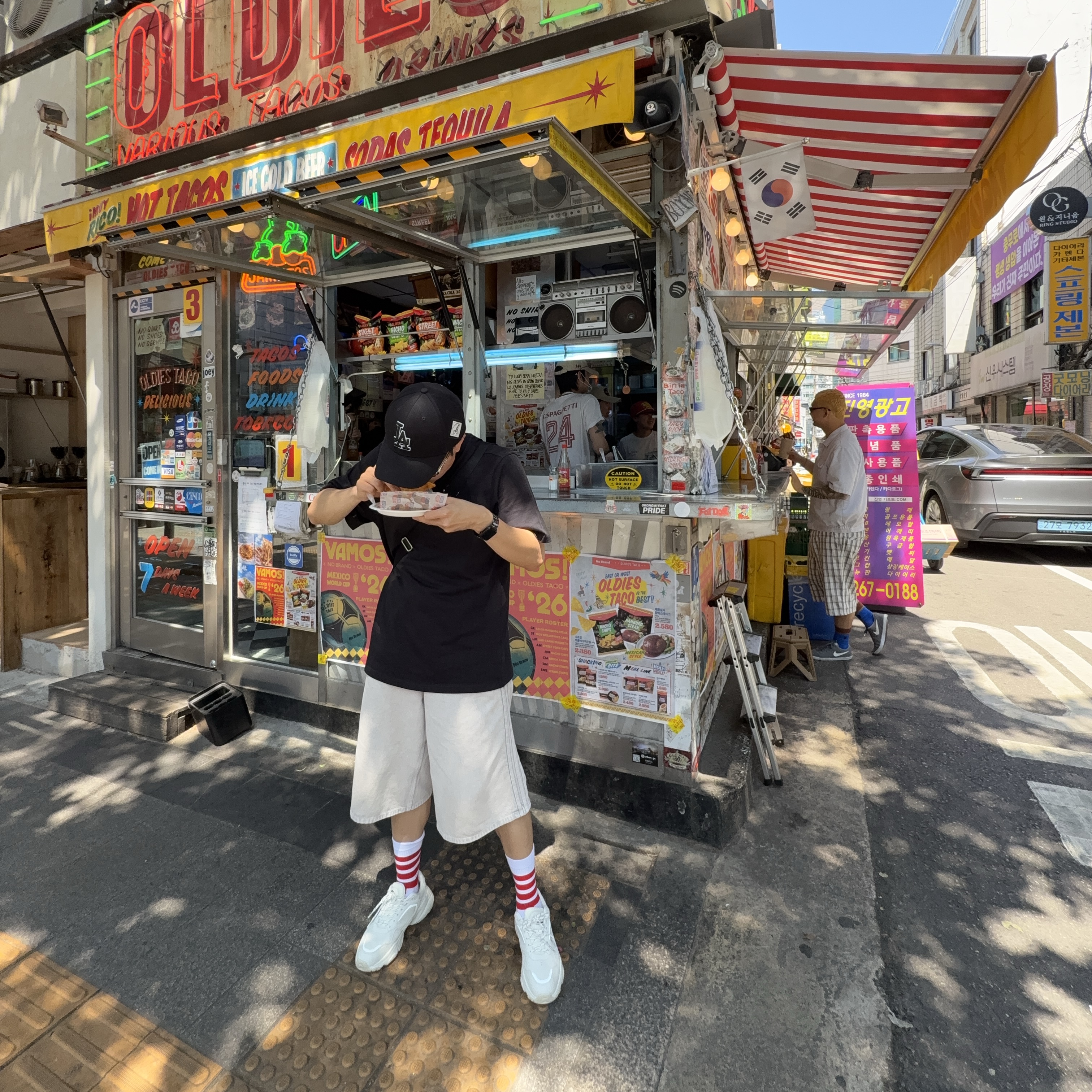 MLB Diamond Structure Ball Cap LA Dodgers Black, (W) Adidas Originals Firebird Denim Jorts Clear Grey Denim - KR Sizing 착용 스타일 - 1