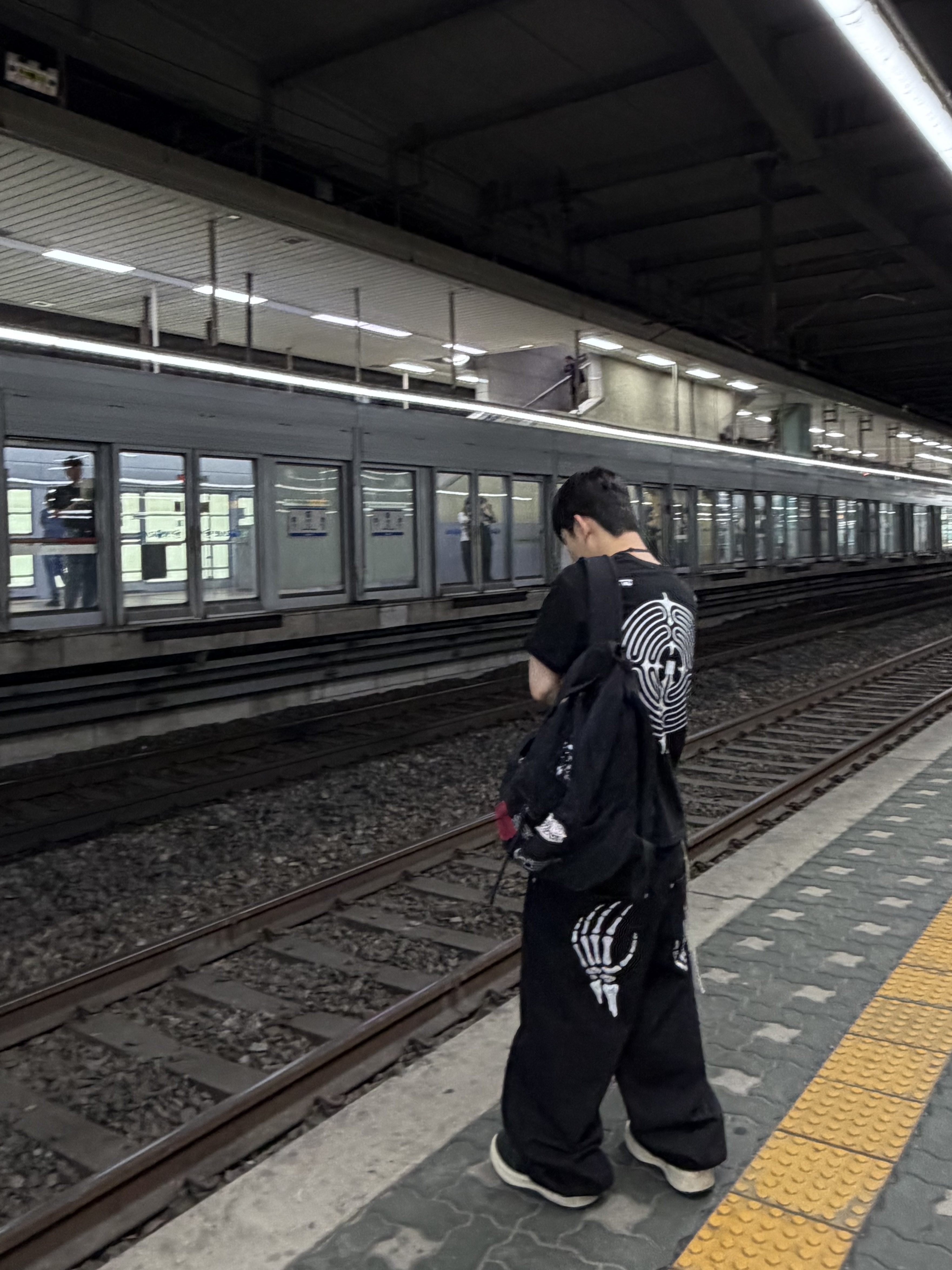 Converse x Drkshdw Turbowpn Ox Black 착용 스타일 - 3