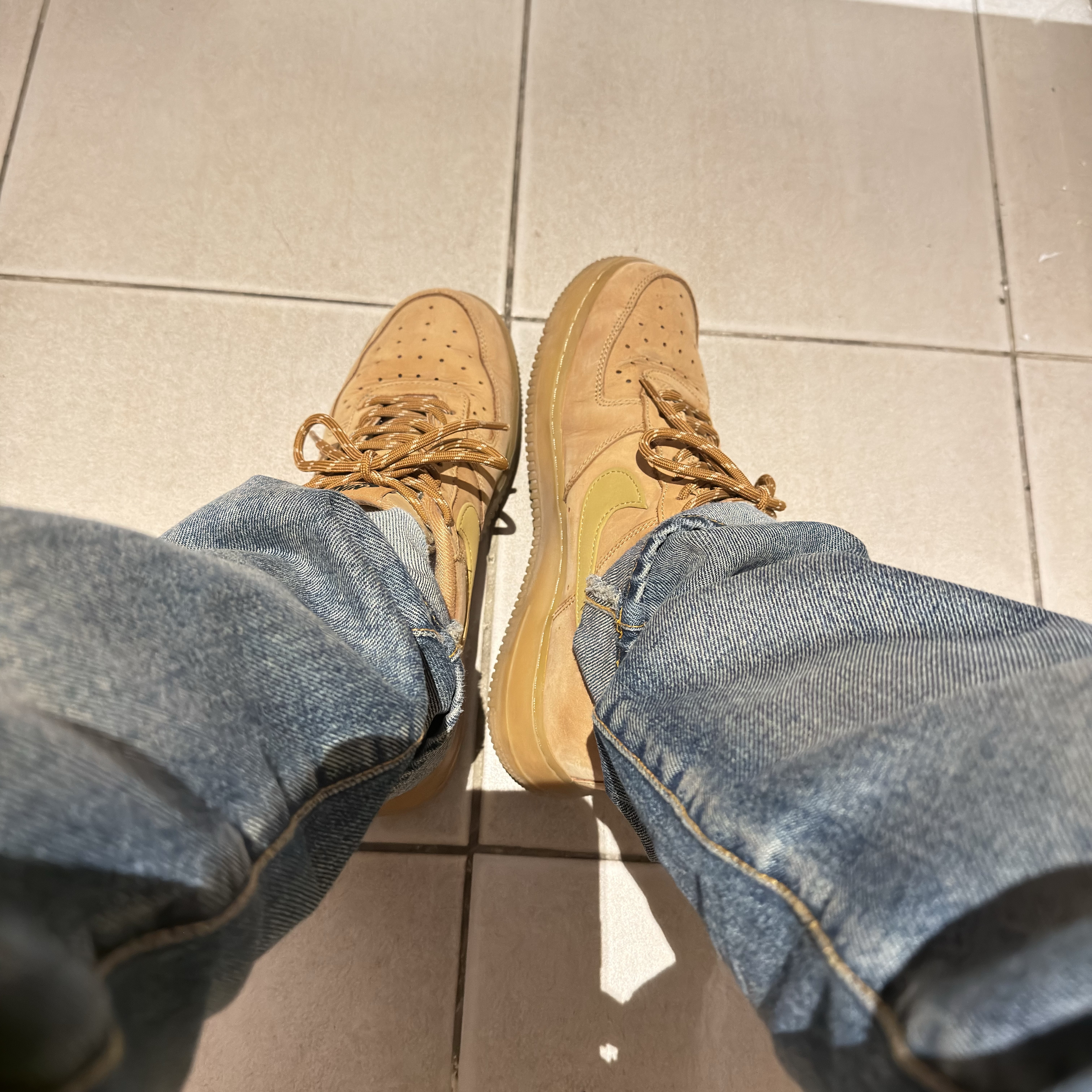 Nike Air Force 1 '07 WB Flax 착용 스타일 - 3