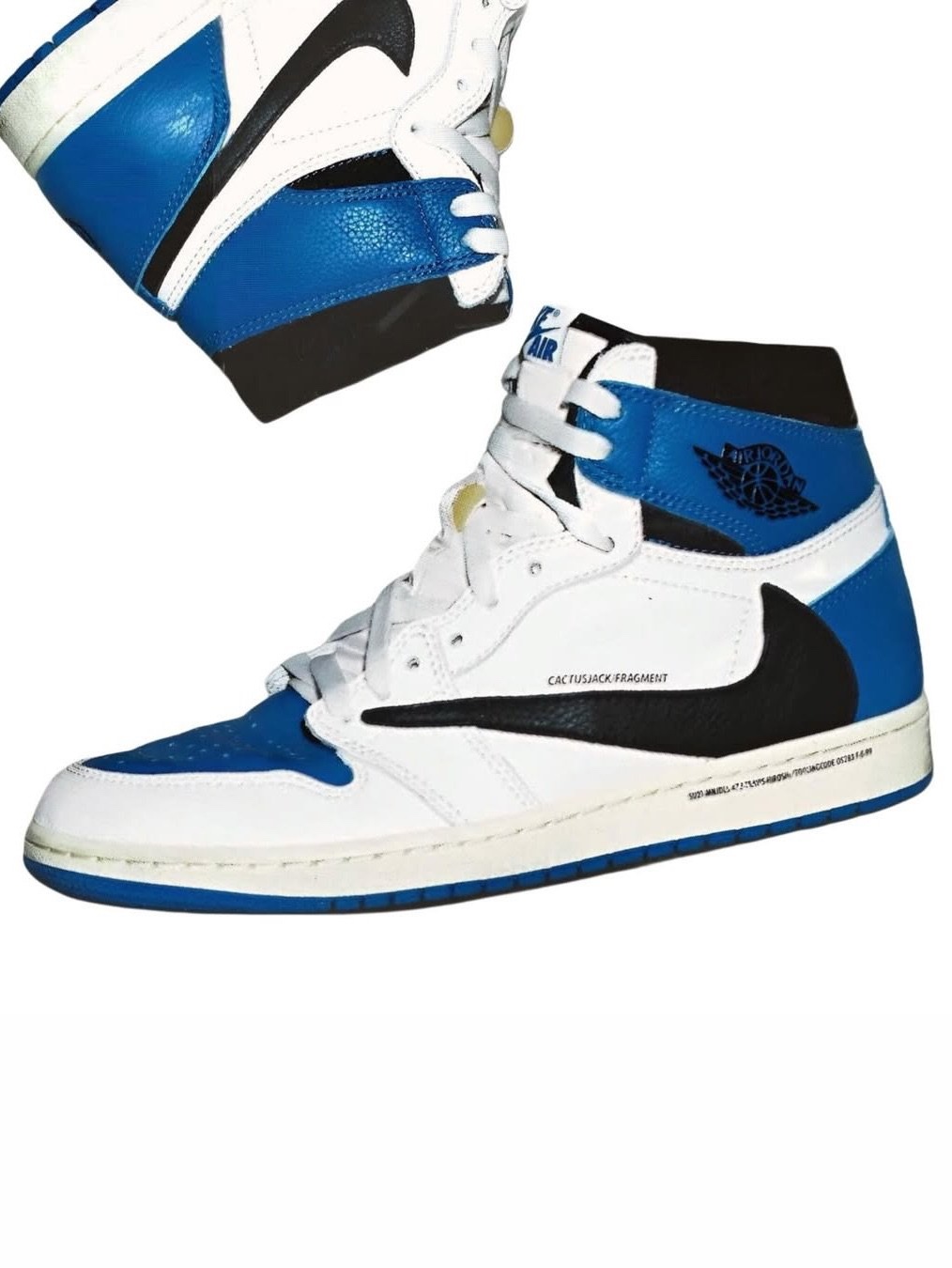 Jordan 1 x Travis Scott x Fragment Retro Low OG SP Military Blue, Jordan 1 x Travis Scott x Fragment Retro Low OG SP Sail Military Blue 착용 스타일 - 5