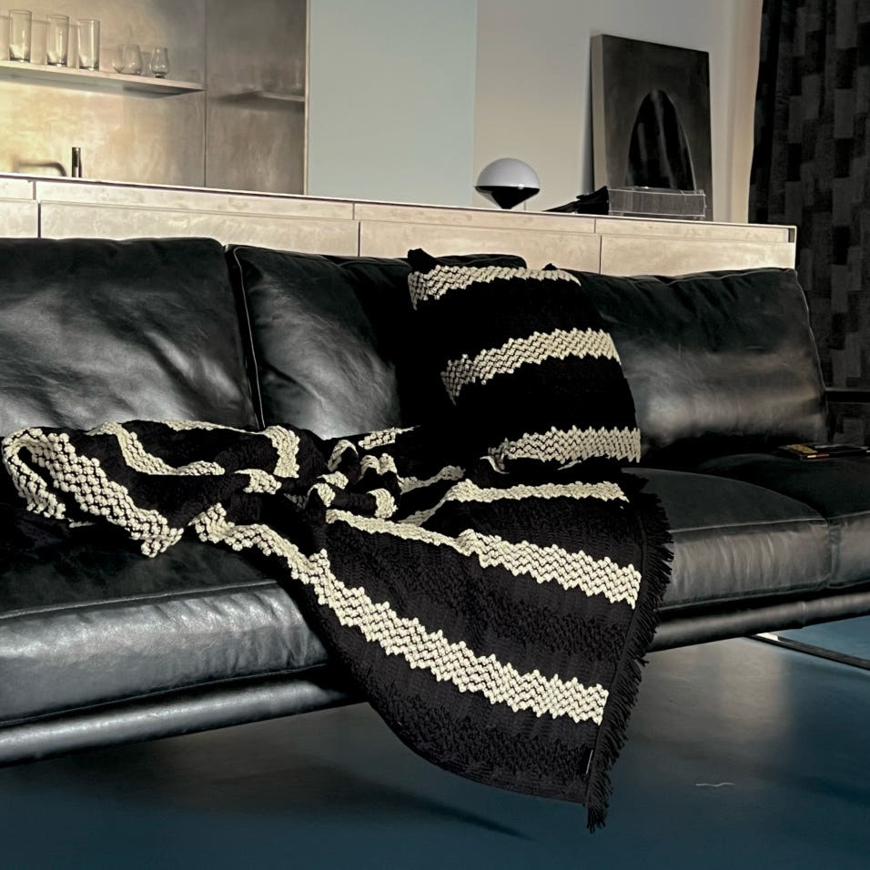 무성화 블랙 소로우 에스닉 쿠션커버 45x45cm(MUSEONGHWA Black Sorrow Ethnic Cushion Cover 45x45cm) - 3