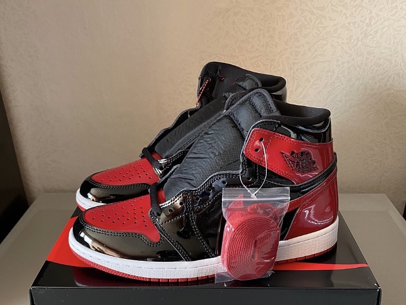Jordan 1 Retro High OG Patent Bred 착용 스타일