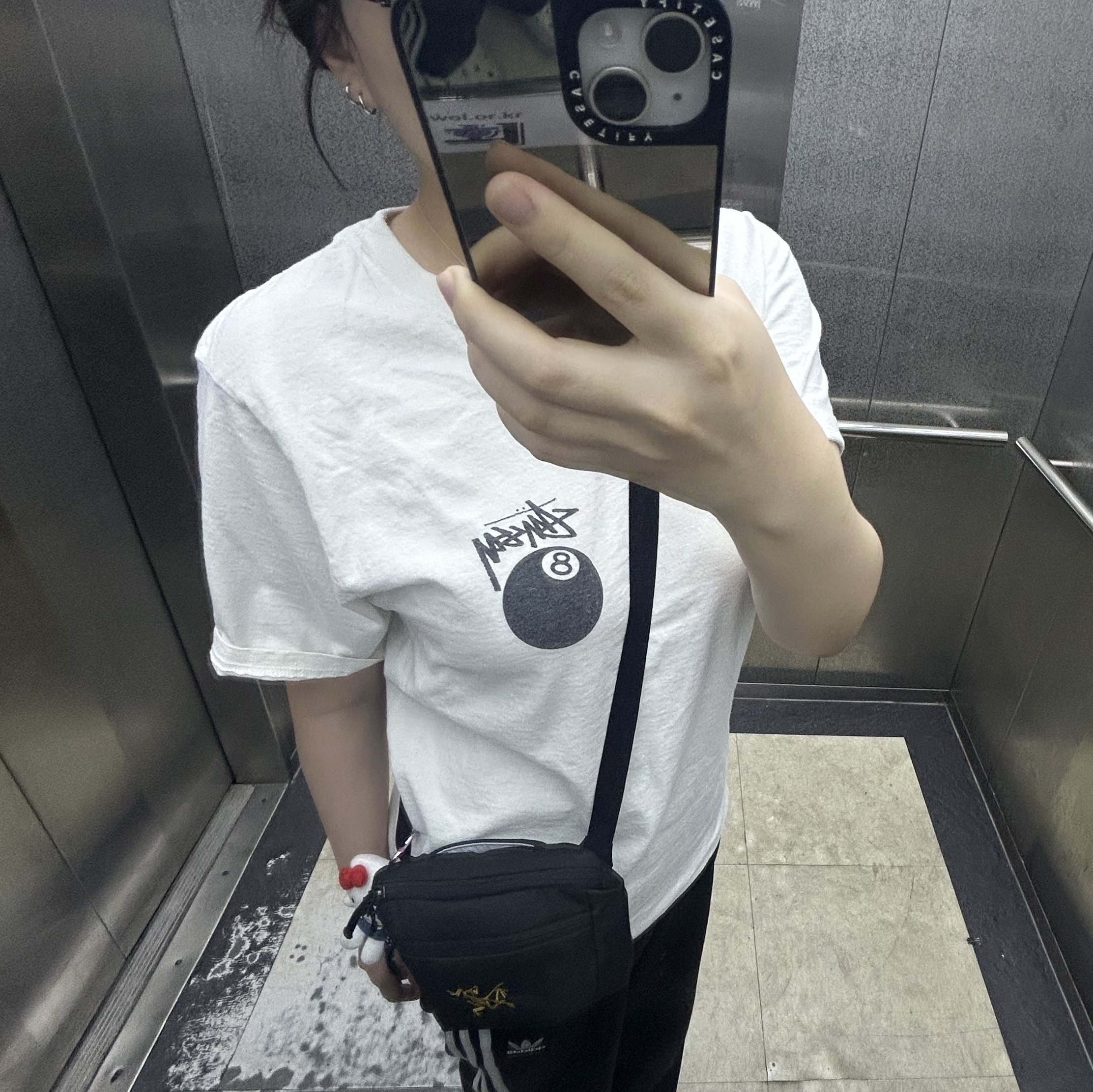 Arc'teryx Mantis 1 Waistpack Black, Adidas Adicolor Baggy Fit Firebird Track Pants Black - KR Sizing 착용 스타일 - 3