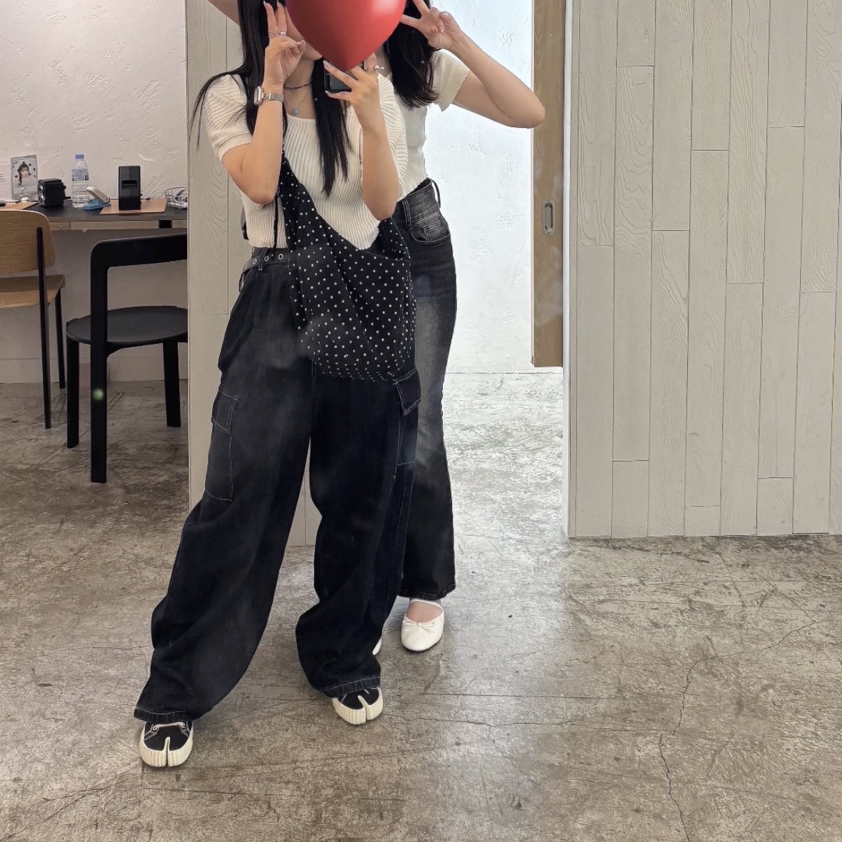 (W) Maison Margiela Tabi Low Canvas Sneakers Black 착용 스타일