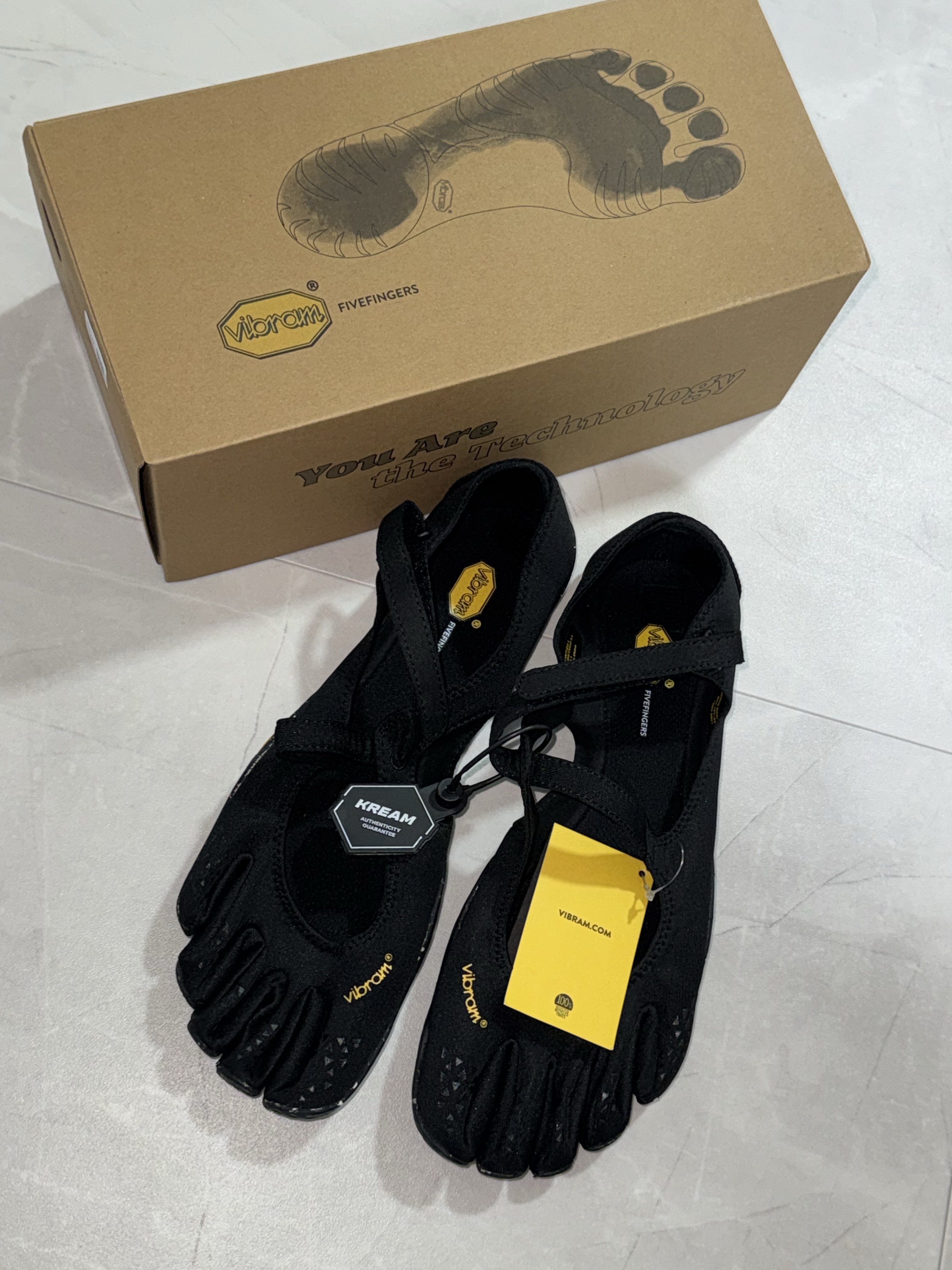 (W) Vibram Fivefingers V-Soul Black 착용 스타일 - 2