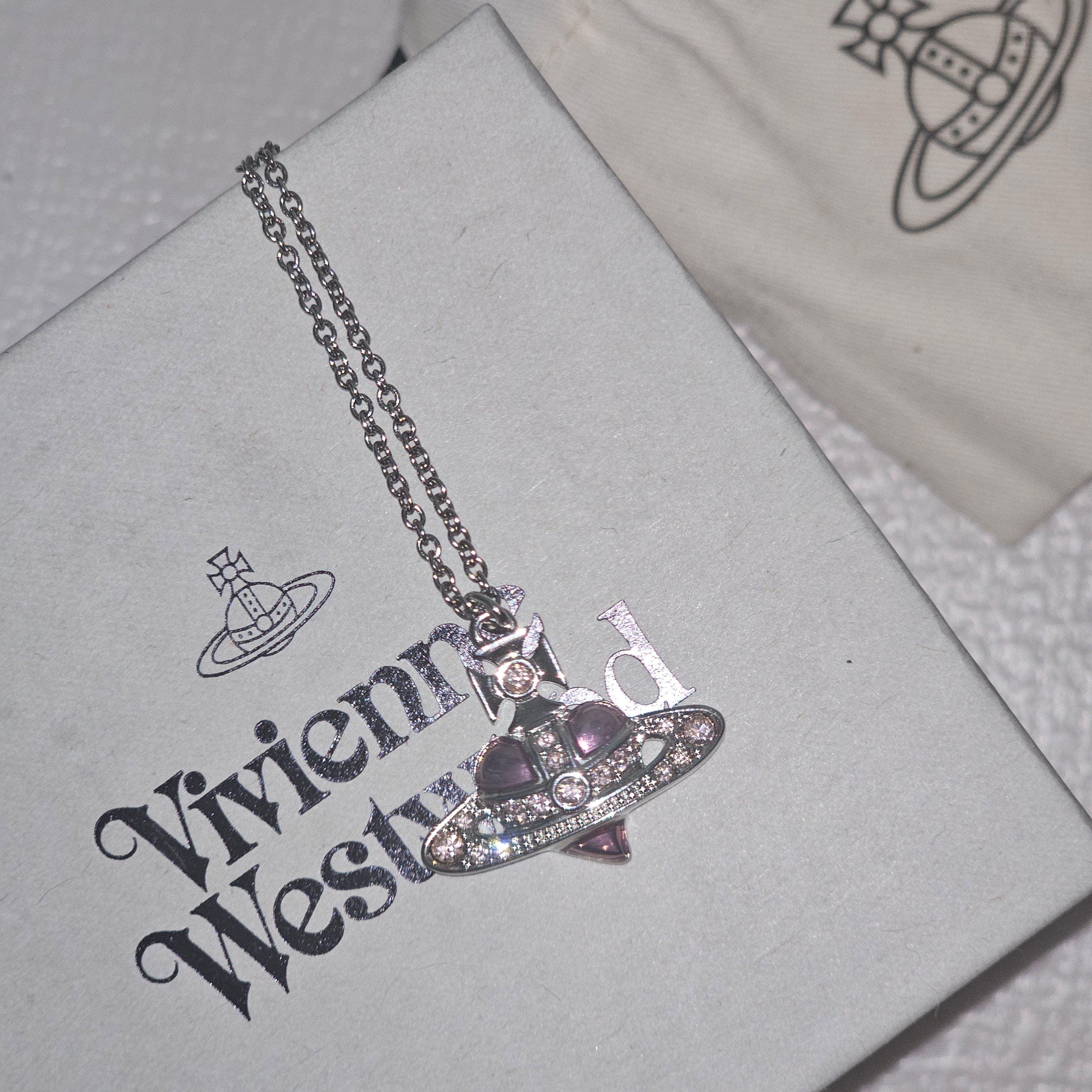 (W) Vivienne Westwood New Diamante Heart Necklace Silver 착용 스타일 - 1