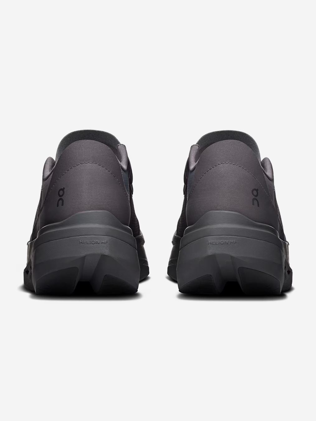 On Running x Post Archive Faction (Paf) Cloudboom Volt Ember Pebble, On Running x Post Archive Faction (Paf) Cloudboom Volt White Gale 착용 스타일 - 5