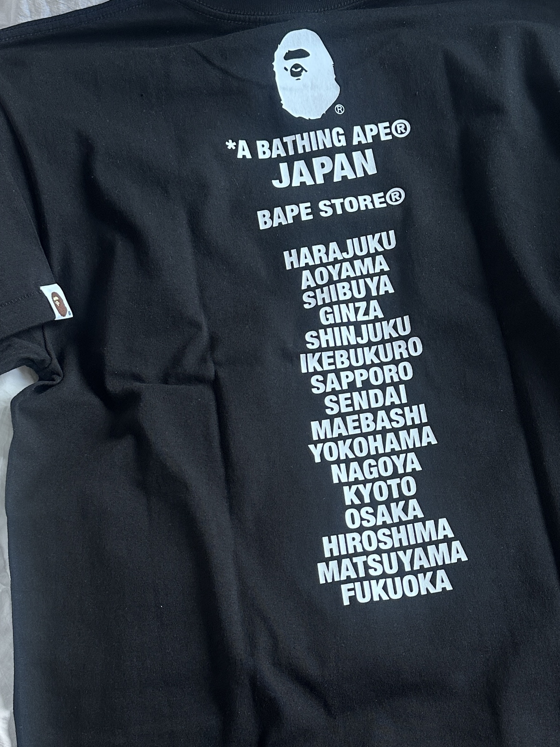 BAPE Japan Ape Head T-Shirt Black 착용 스타일 - 5