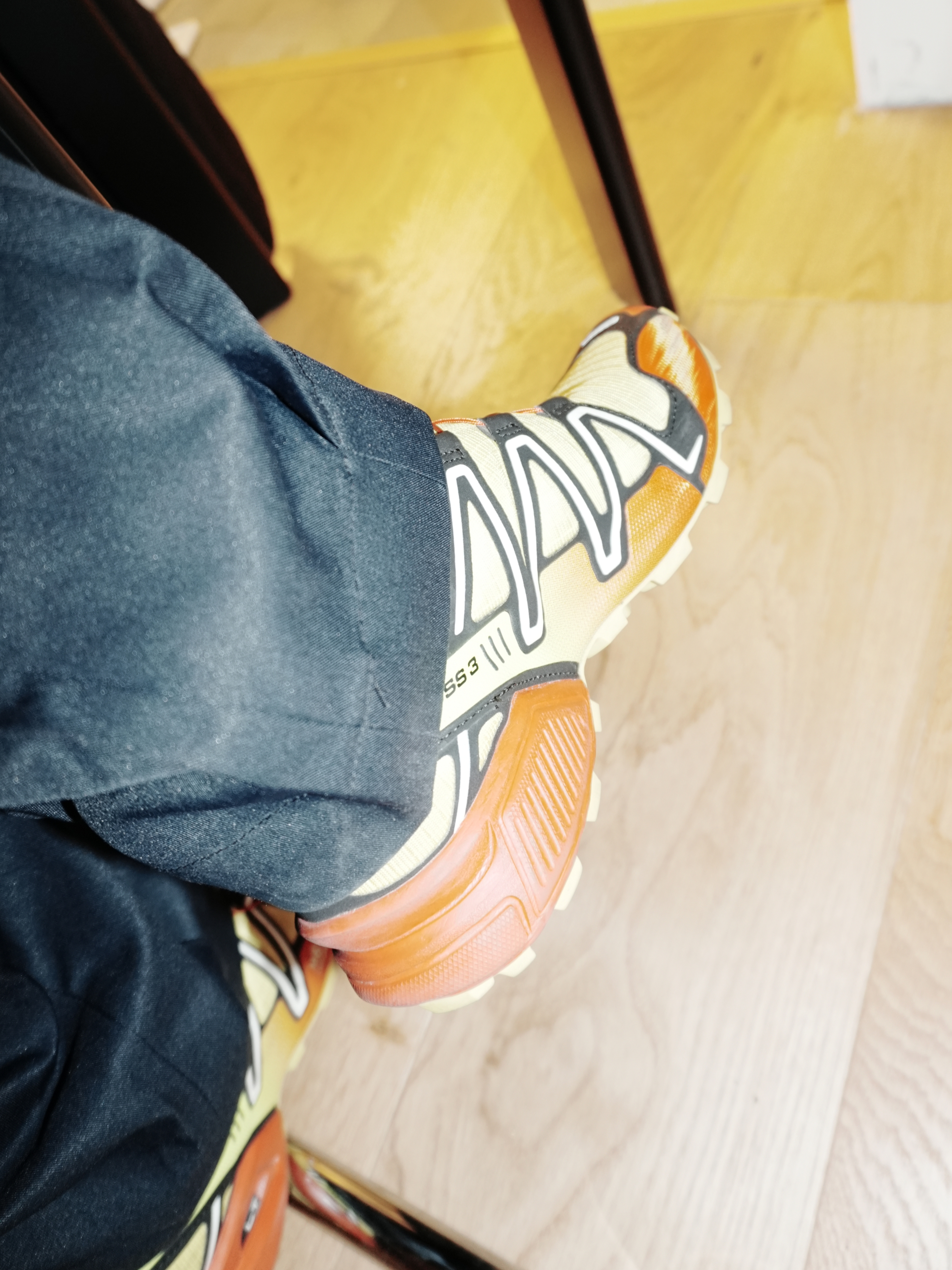 Salomon Speedcross 3 Sulphur Spring High Risk Red 착용 스타일
