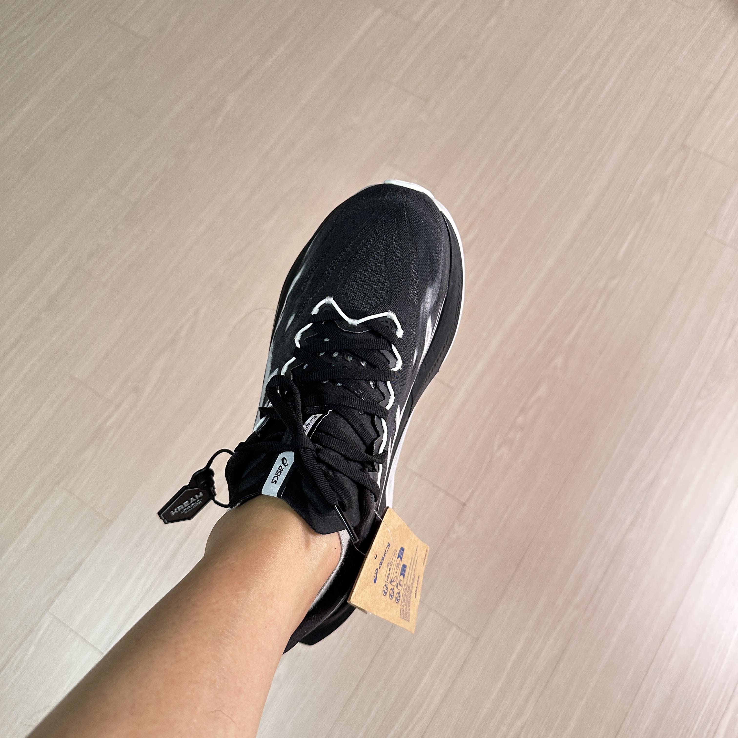 Asics Superblast 3 Black 착용 스타일 - 1