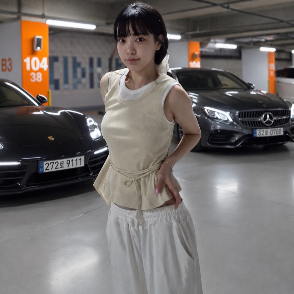ARCMOOR Mute Layer Sleeveless Yellow 착용 스타일 - 2