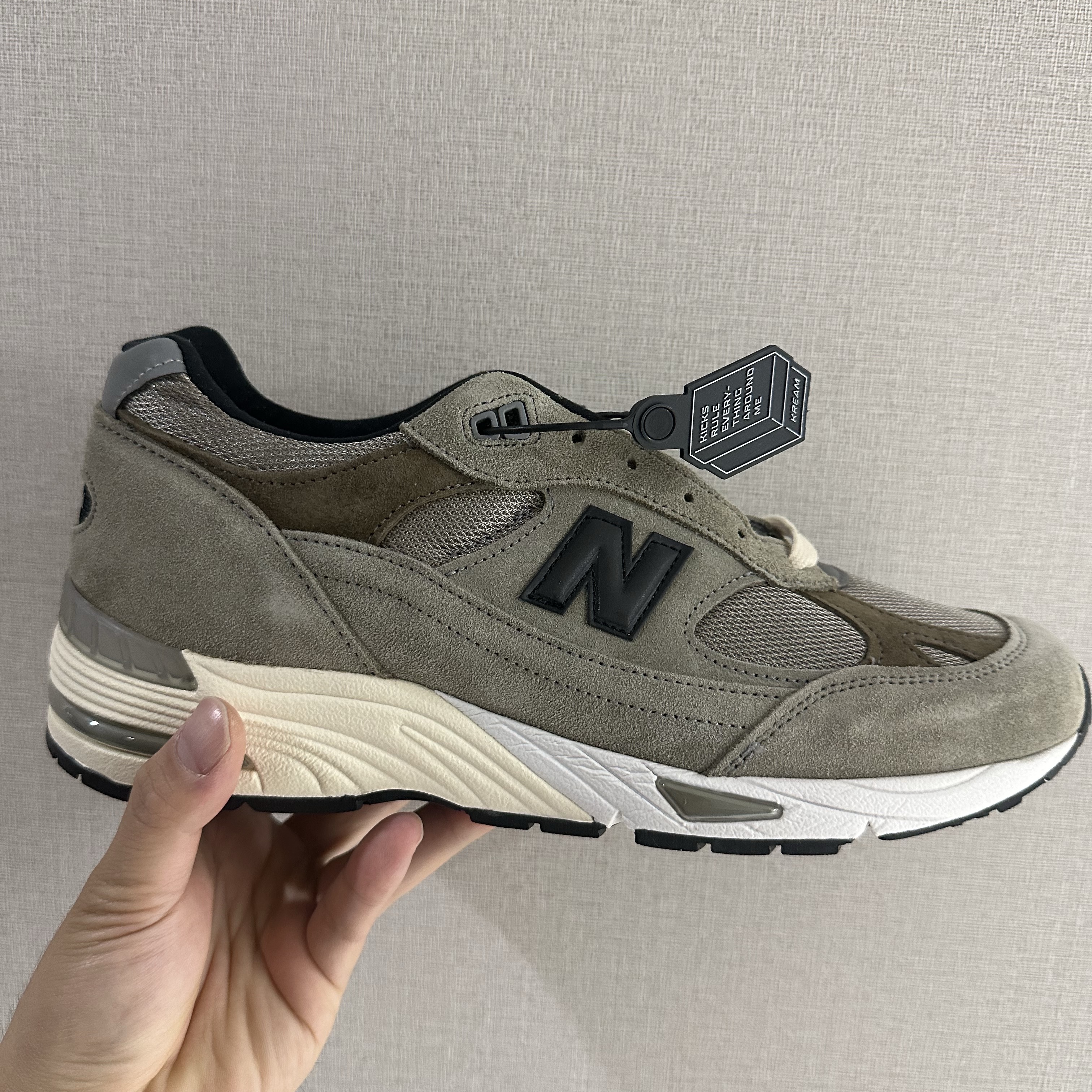 New Balance x JJJJound 991 Made in UK Grey 착용 스타일