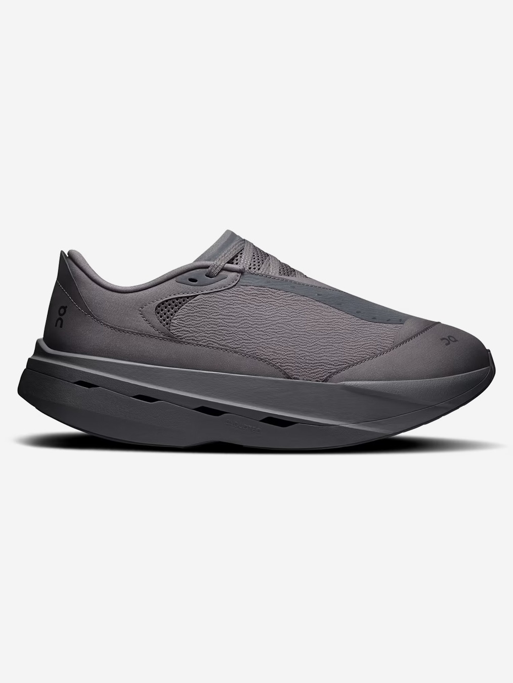 On Running x Post Archive Faction (Paf) Cloudboom Volt Ember Pebble, On Running x Post Archive Faction (Paf) Cloudboom Volt White Gale 착용 스타일 - 3