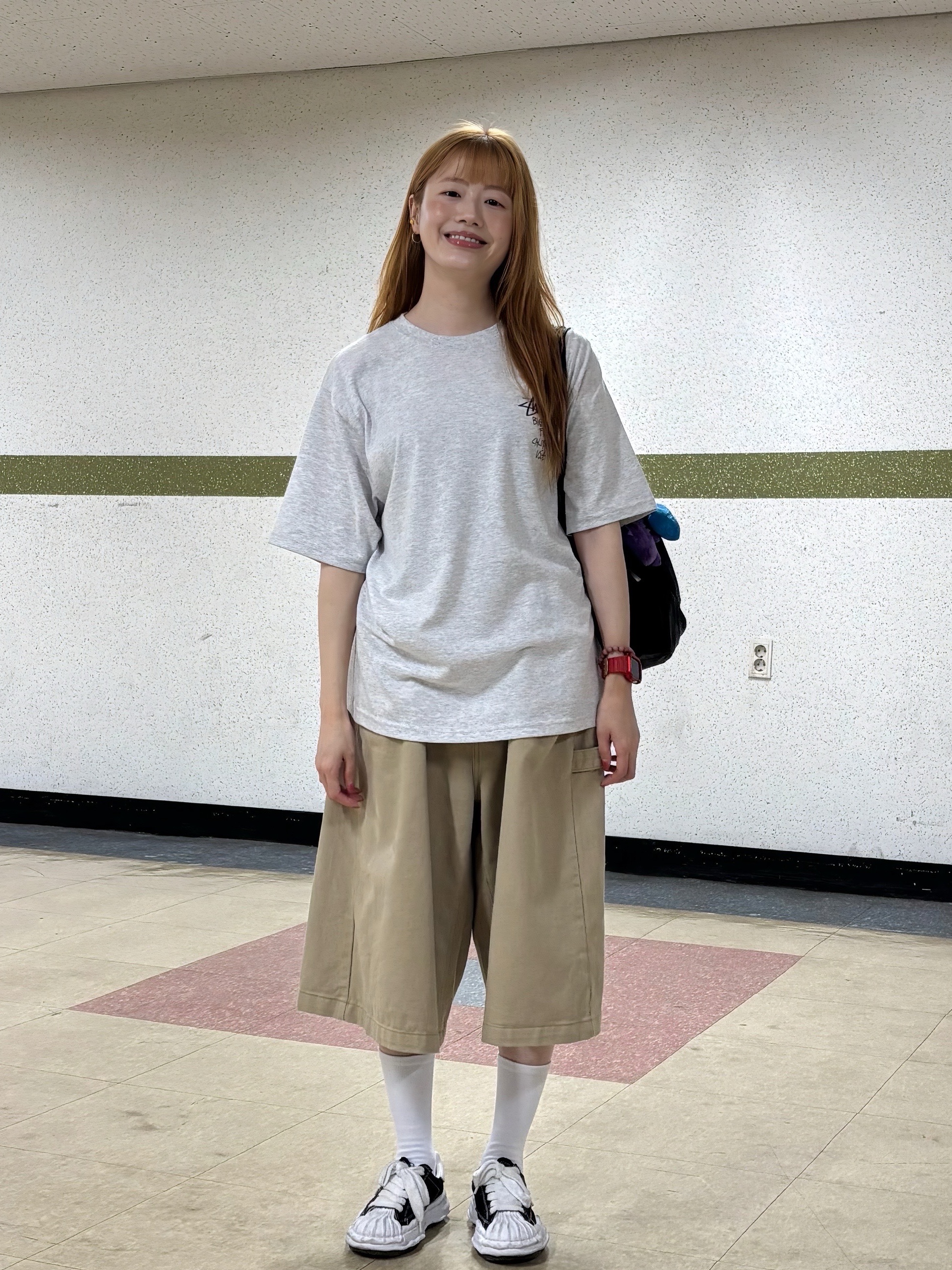 Stussy Big Love T-Shirt Ash Heather, Maison Mihara Yasuhiro Blakey OG Sole Canvas Low-top Sneakers Black White 착용 스타일 - 5