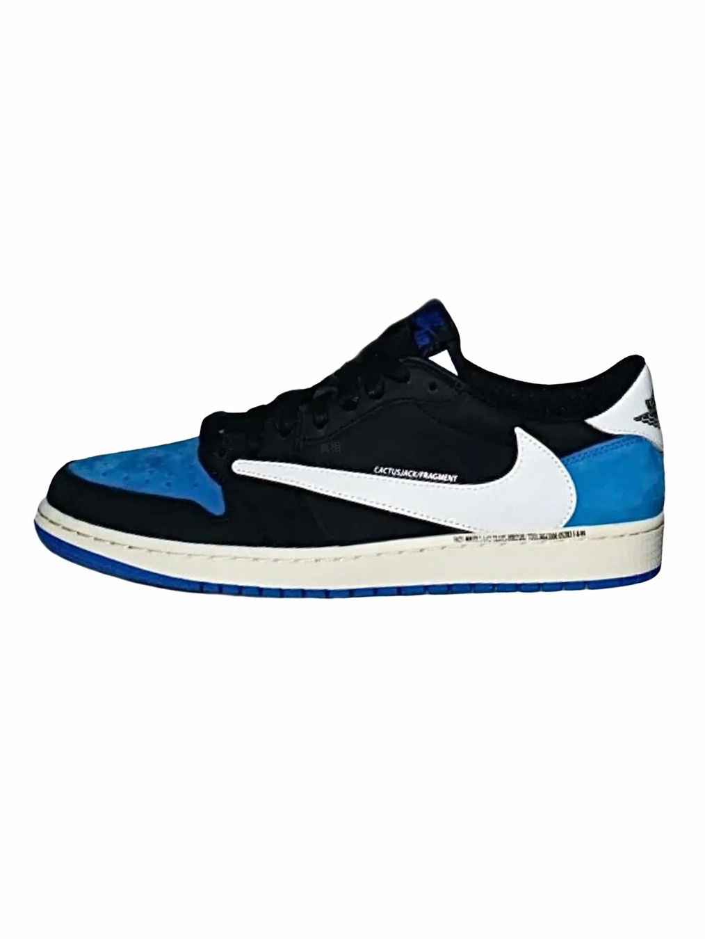 Jordan 1 x Travis Scott x Fragment Retro Low OG SP Military Blue, Jordan 1 x Travis Scott x Fragment Retro Low OG SP Sail Military Blue 착용 스타일 - 2