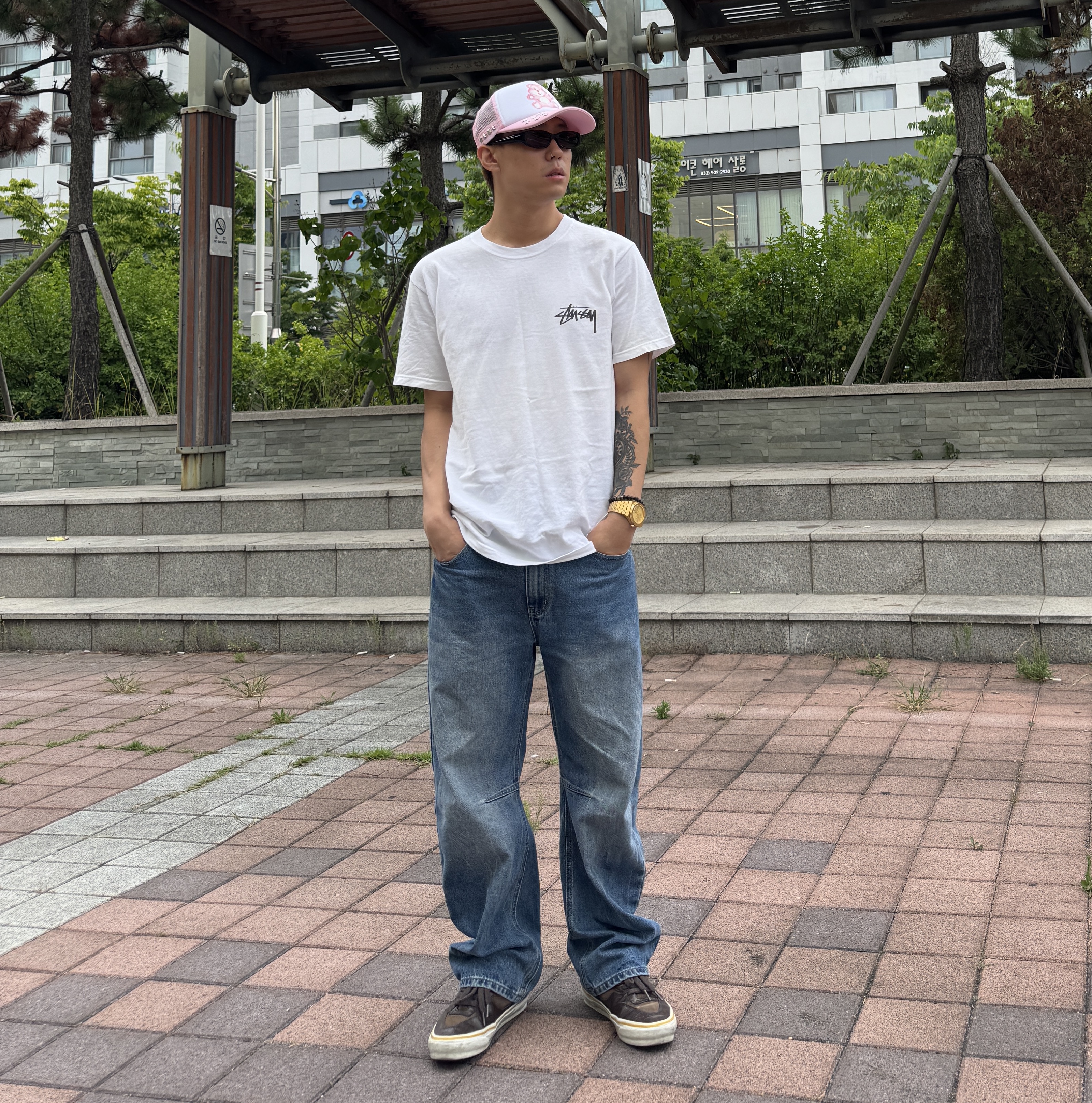 Vans OTW Half Cab 33 Vibram Demitasse Brown, Palace x Vivienne Westwood Trucker Pink - 24FW 착용 스타일 - 2