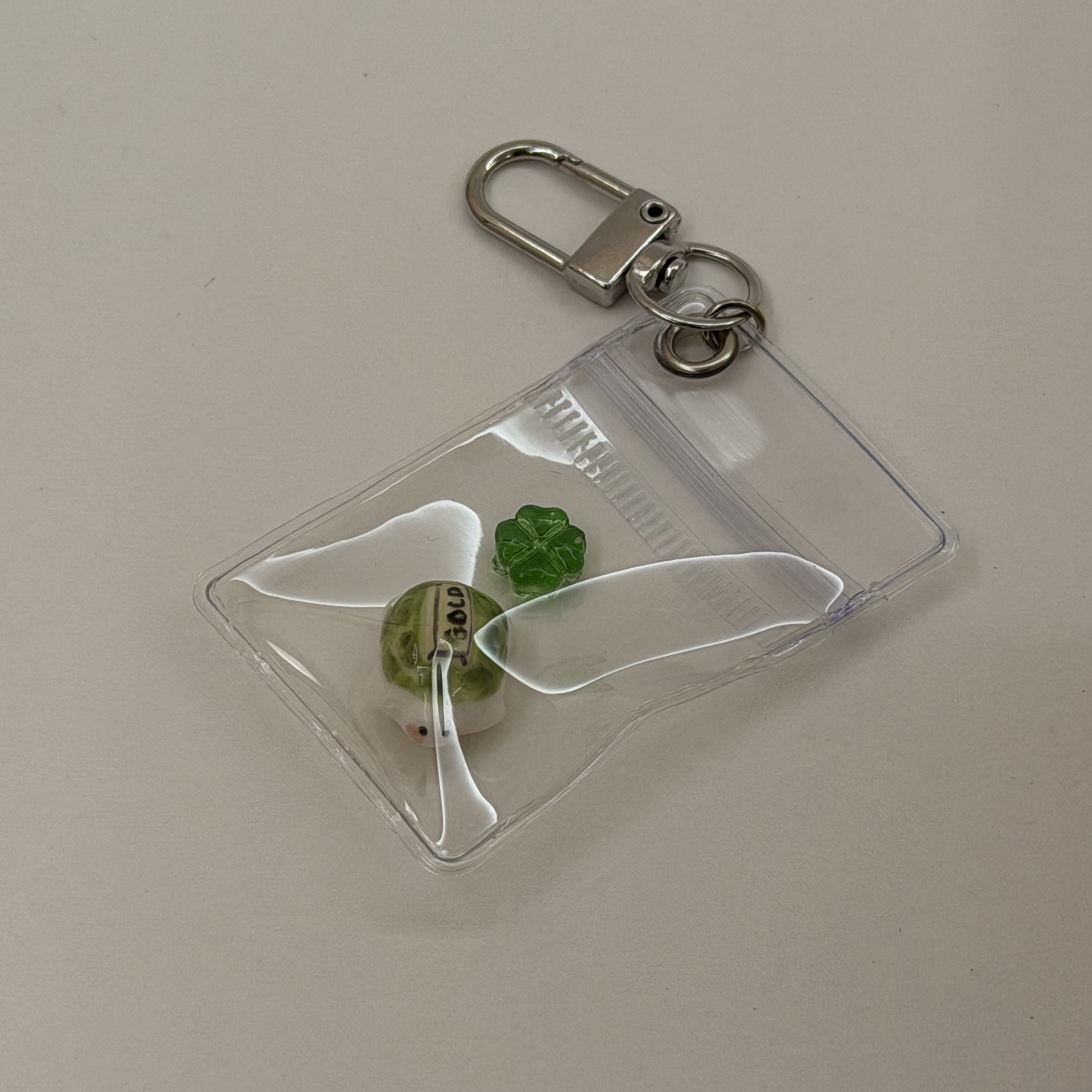 ANIMINI Lucky Turtle Gold Bar 착용 스타일 - 1