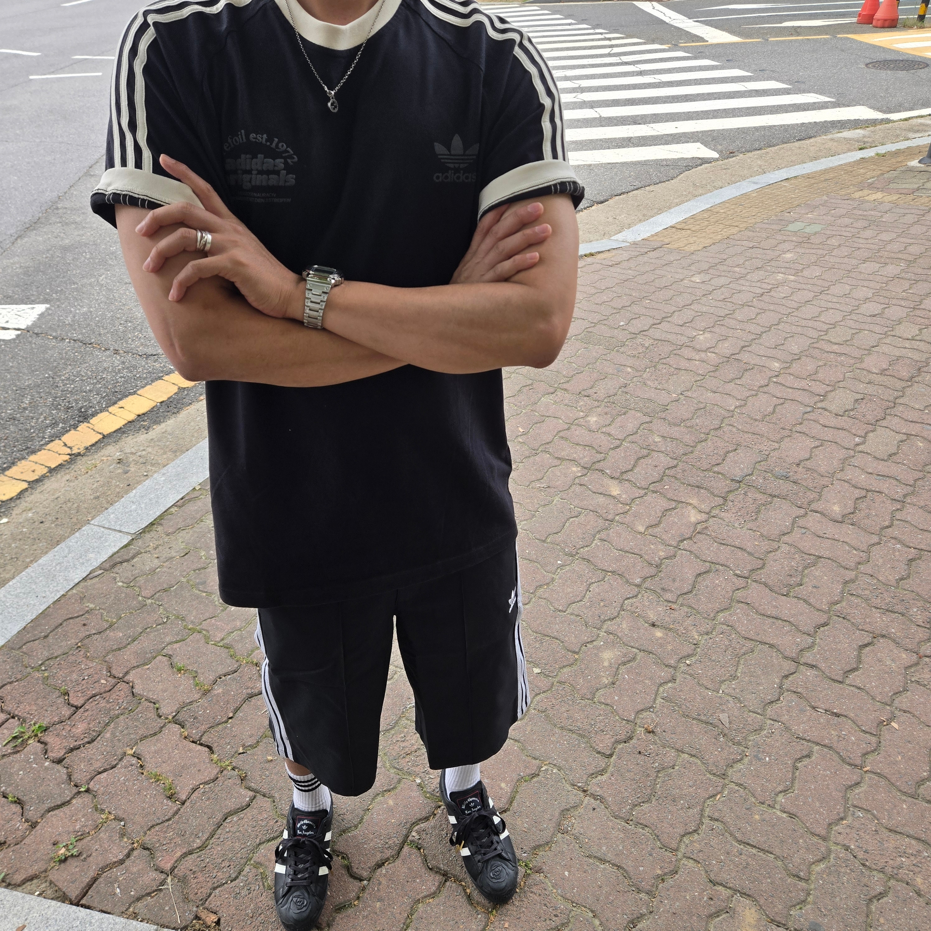 Adidas x Willy Chavarria Superstar Core Black Off White, Adidas Bermuda Shorts Black - KR Sizing 착용 스타일 - 7