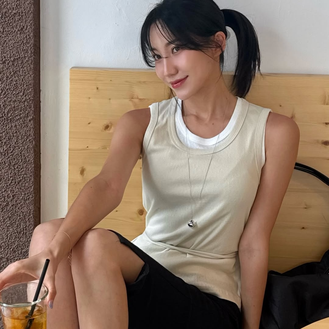 ARCMOOR Mute Layer Sleeveless Yellow 착용 스타일 - 3