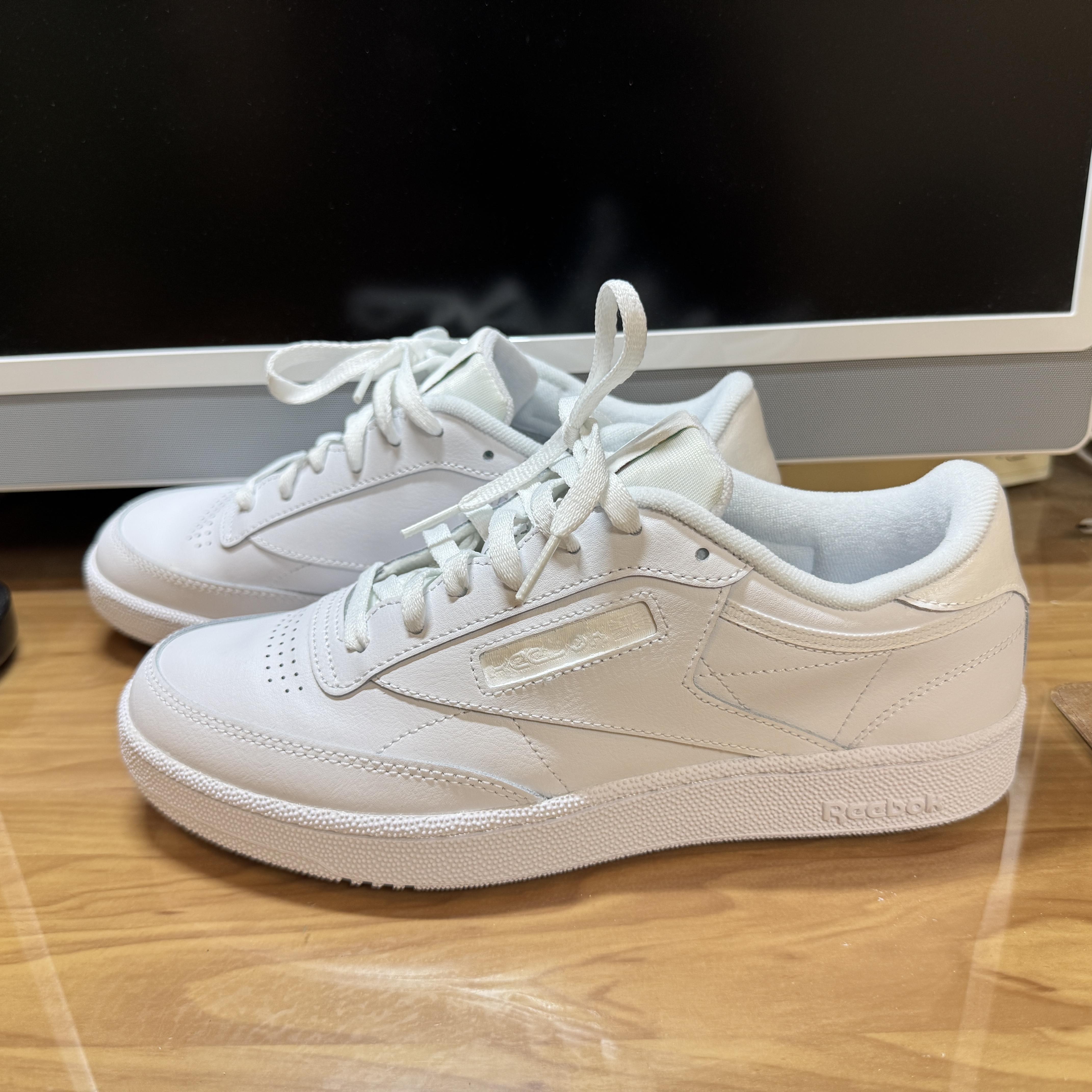 Reebok Club C 85 White Green 착용 스타일 - 1