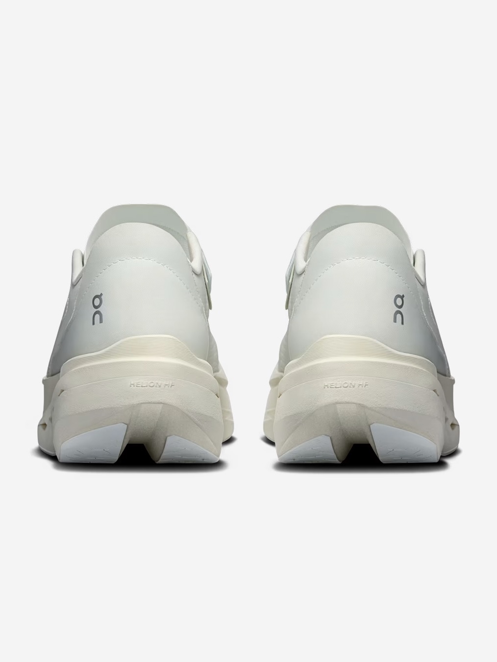 On Running x Post Archive Faction (Paf) Cloudboom Volt Ember Pebble, On Running x Post Archive Faction (Paf) Cloudboom Volt White Gale 착용 스타일 - 9