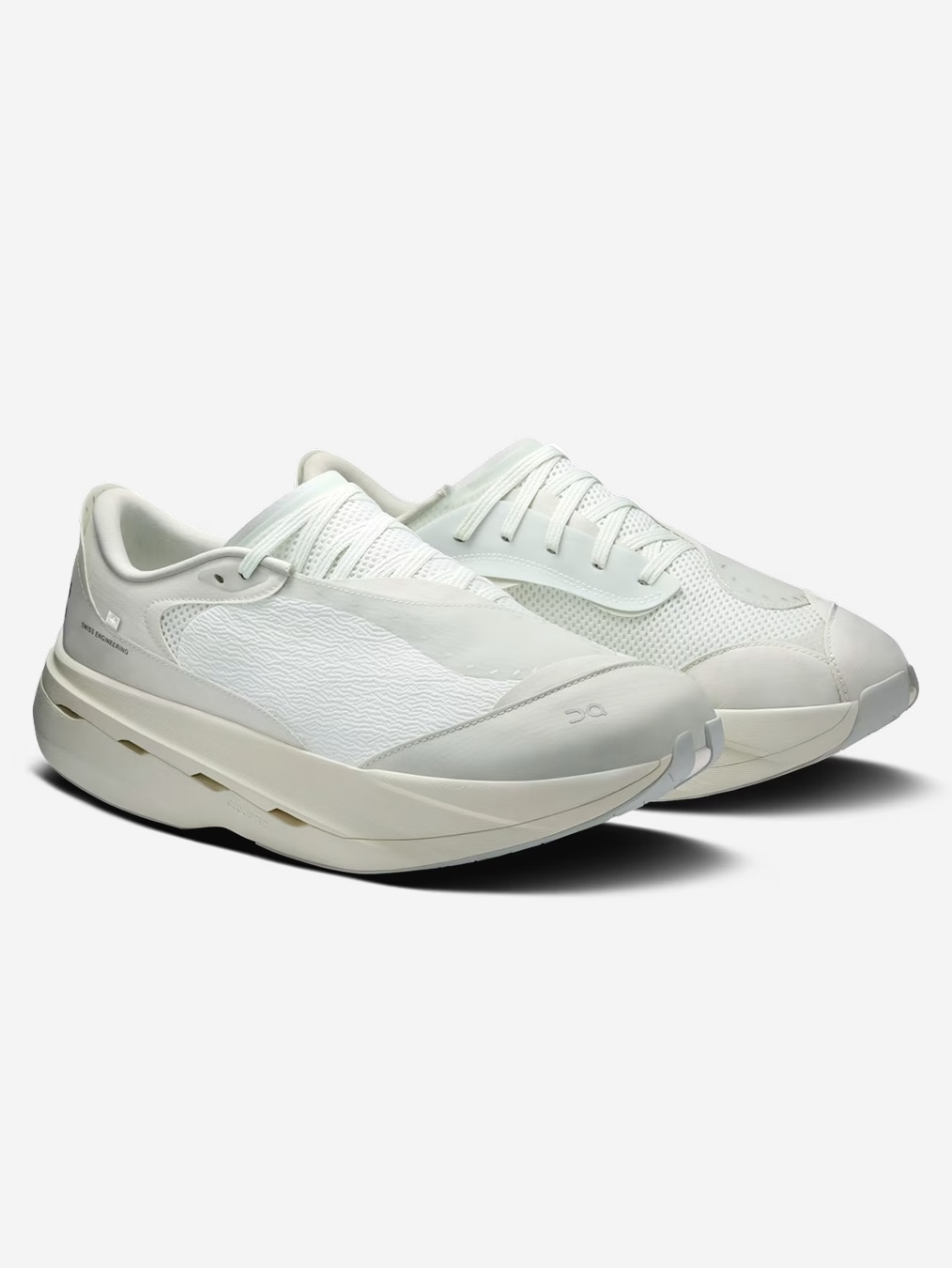 On Running x Post Archive Faction (Paf) Cloudboom Volt Ember Pebble, On Running x Post Archive Faction (Paf) Cloudboom Volt White Gale 착용 스타일 - 6