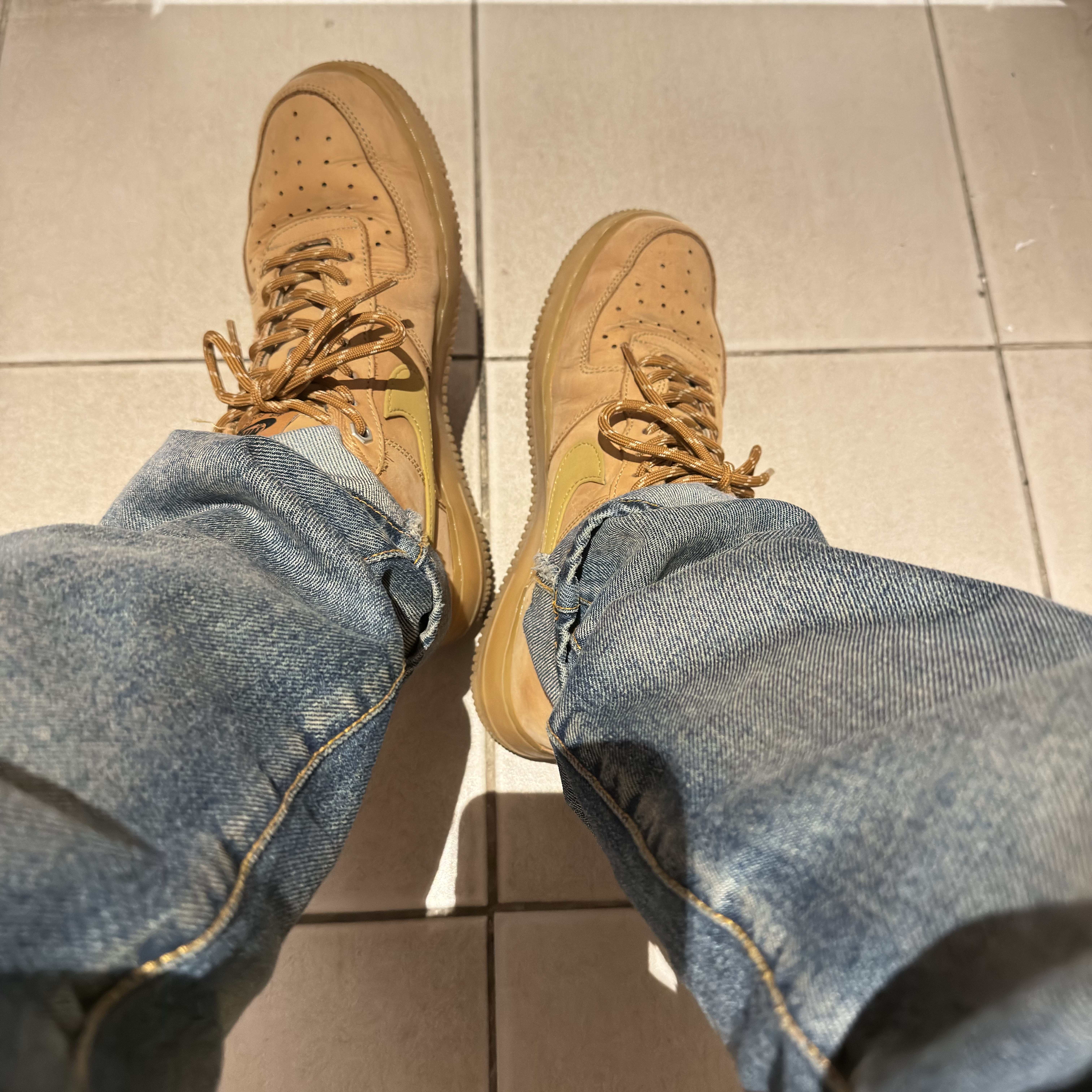 Nike Air Force 1 '07 WB Flax 착용 스타일 - 1