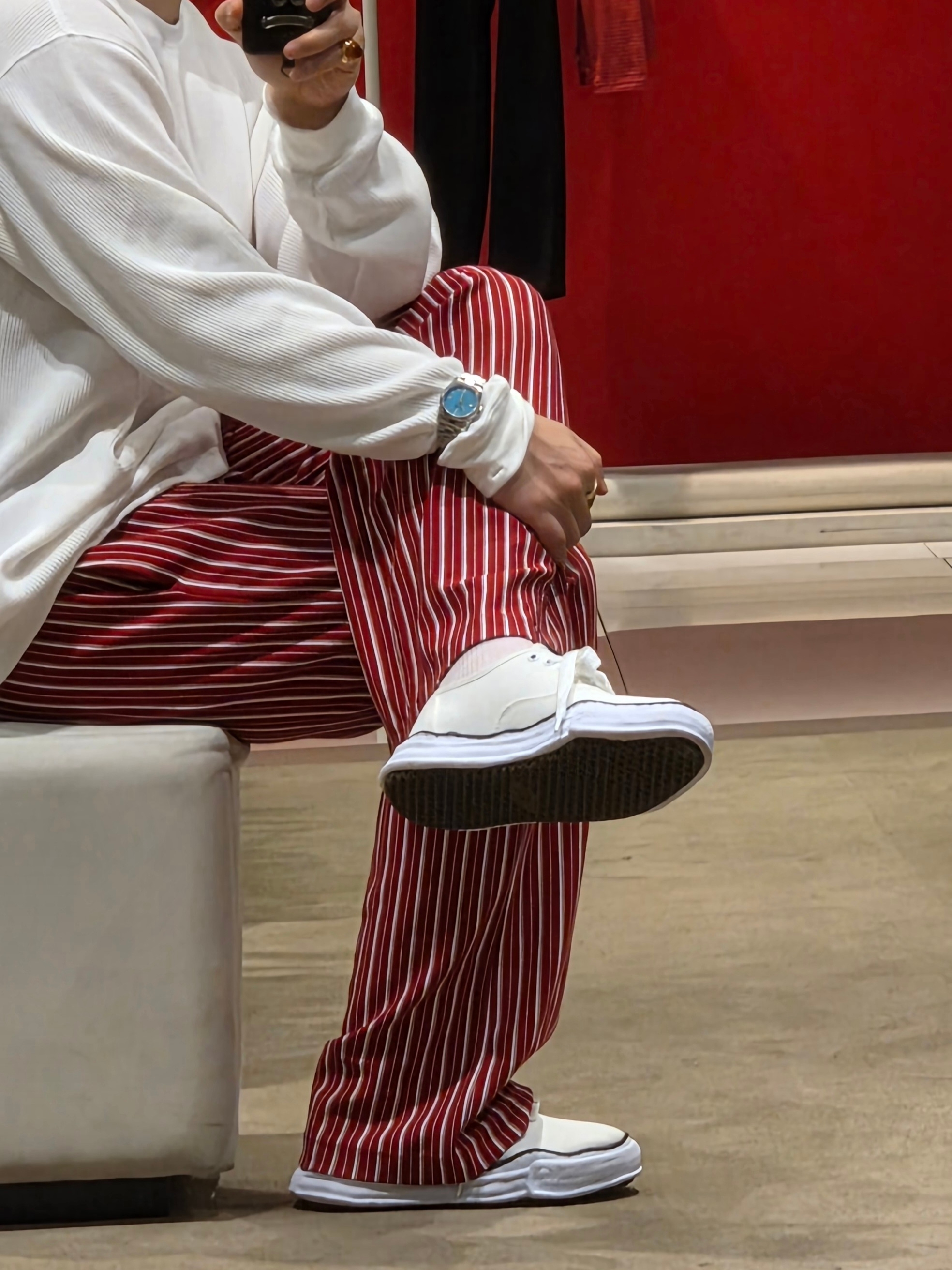 Maison Mihara Yasuhiro Baker OG Sole Canvas Low Cut Sneakers White, Typing Mistake Dusty Black 80-90’s Vntg Cap (Vintage Symbol Parody) 착용 스타일 - 3