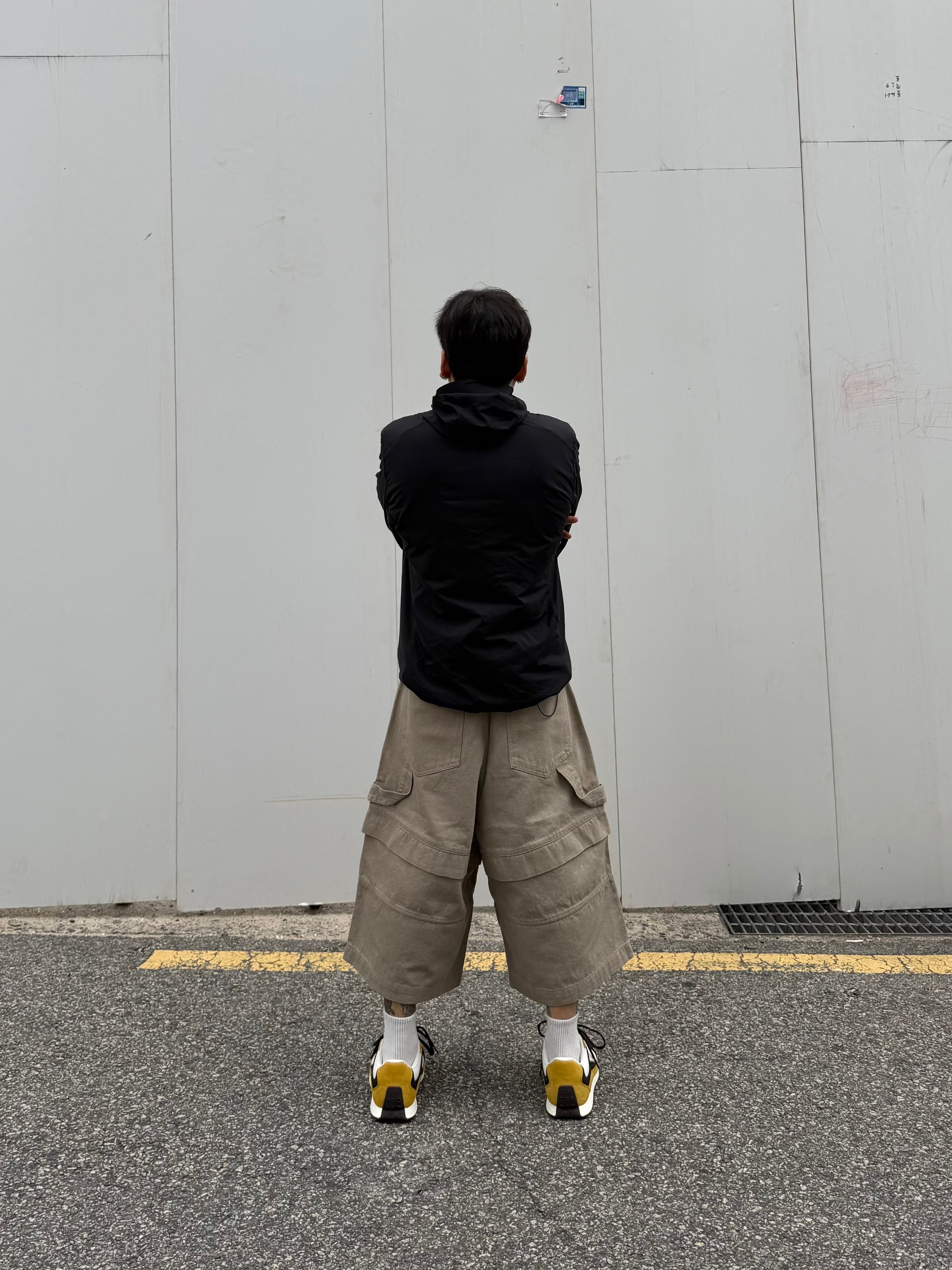 Arc'teryx Atom SL Hoody Black 착용 스타일 - 5