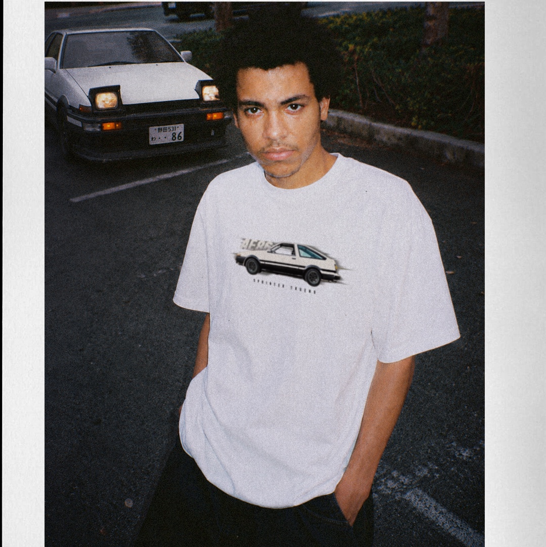 Gildan x Vintage Collection AE86 T-Shirt White 착용 스타일