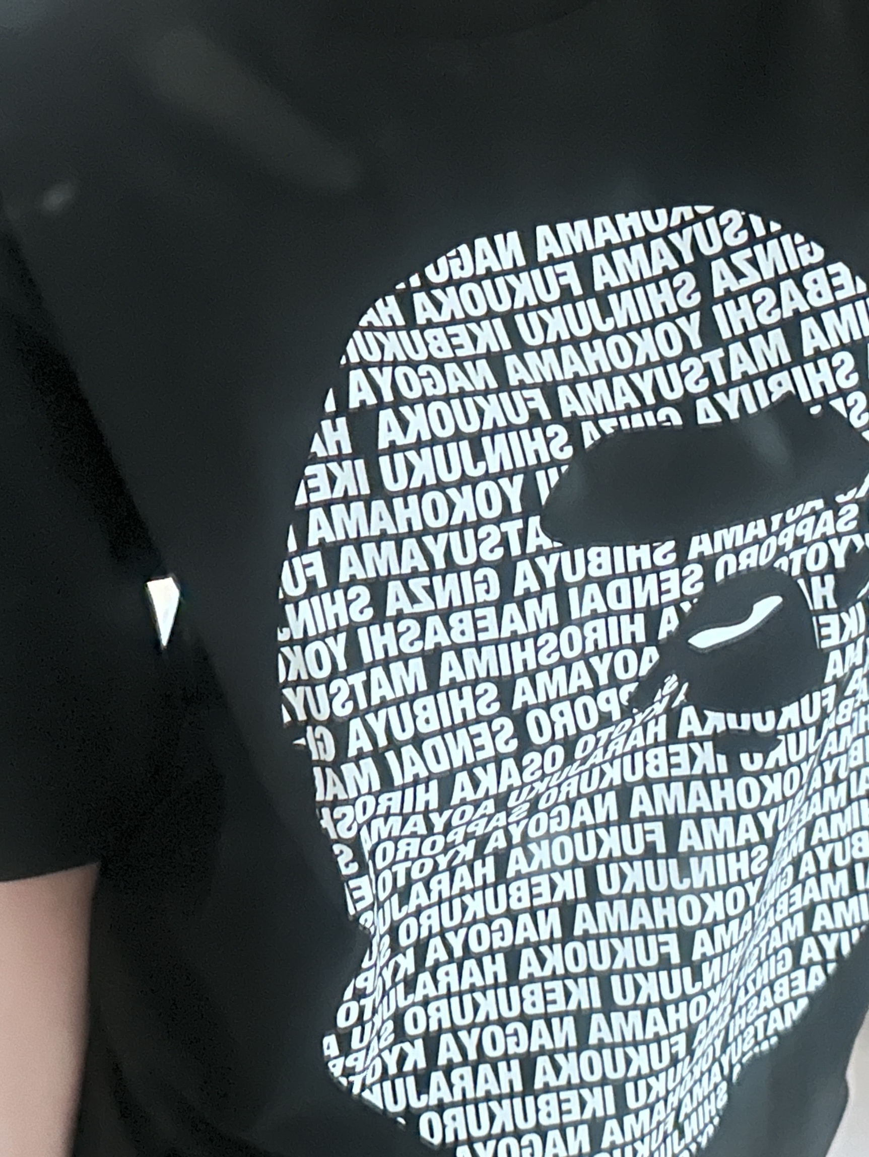 BAPE Japan Ape Head T-Shirt Black 착용 스타일 - 3