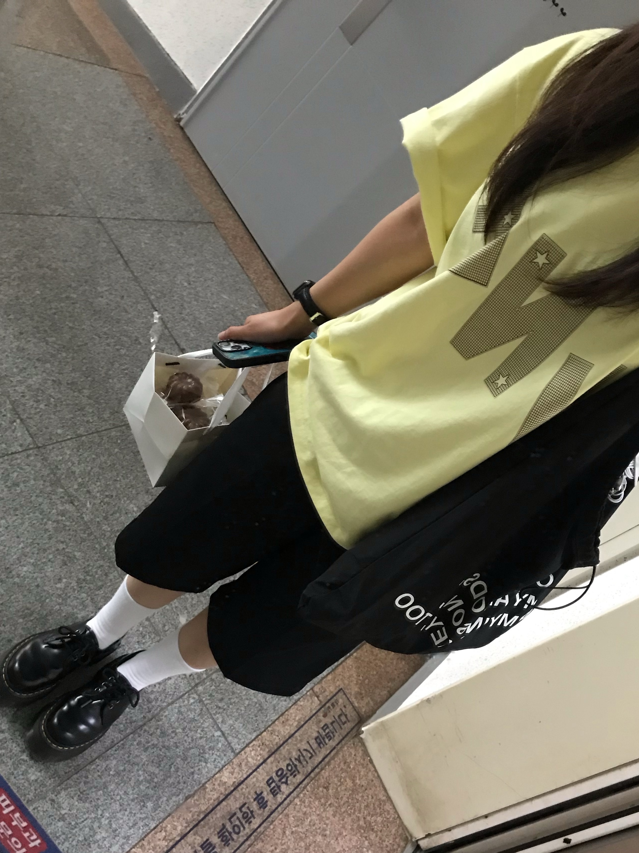 Dr. Martens 1461 Quad Black, Dickies Loose Fit 13 Inch Flat Front Work Shorts Black 착용 스타일 - 6
