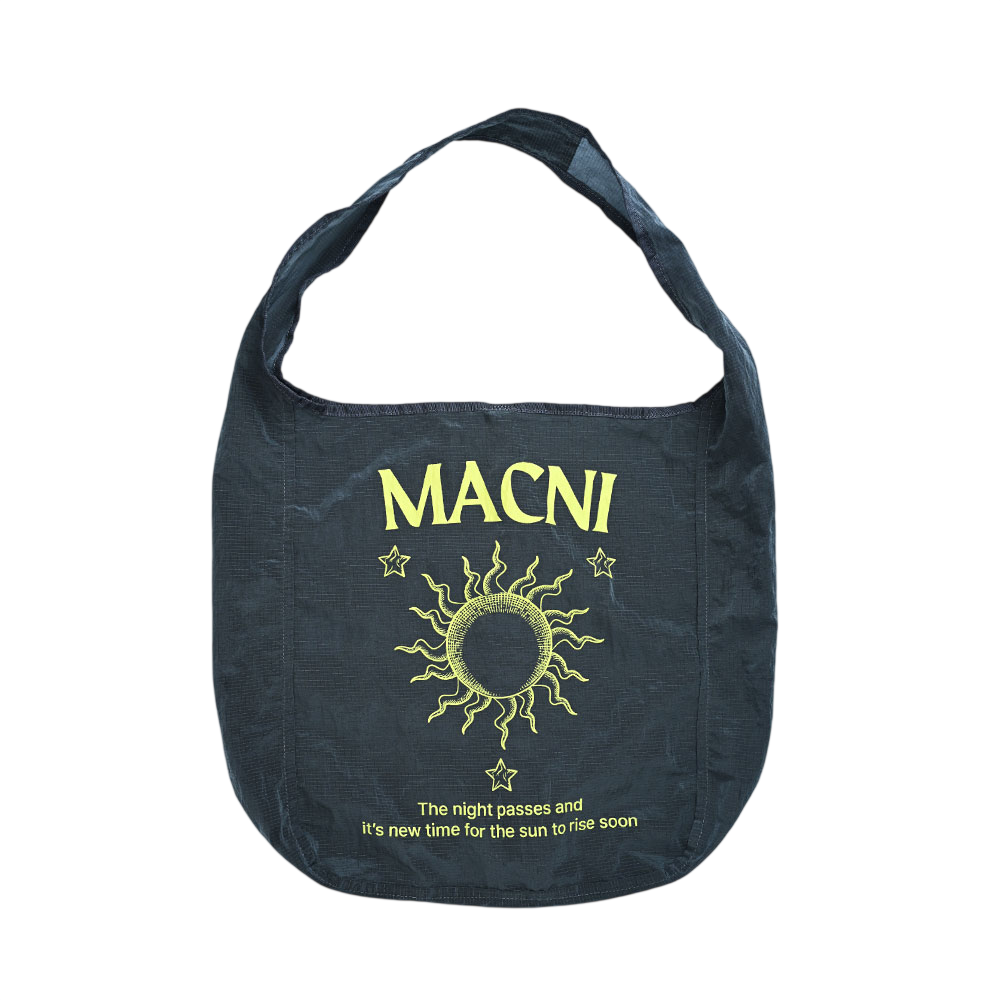 마크니 그래픽 패커블 숄더백 차콜(MACNI Graphic Packable Shoulder Bag Charcoal)