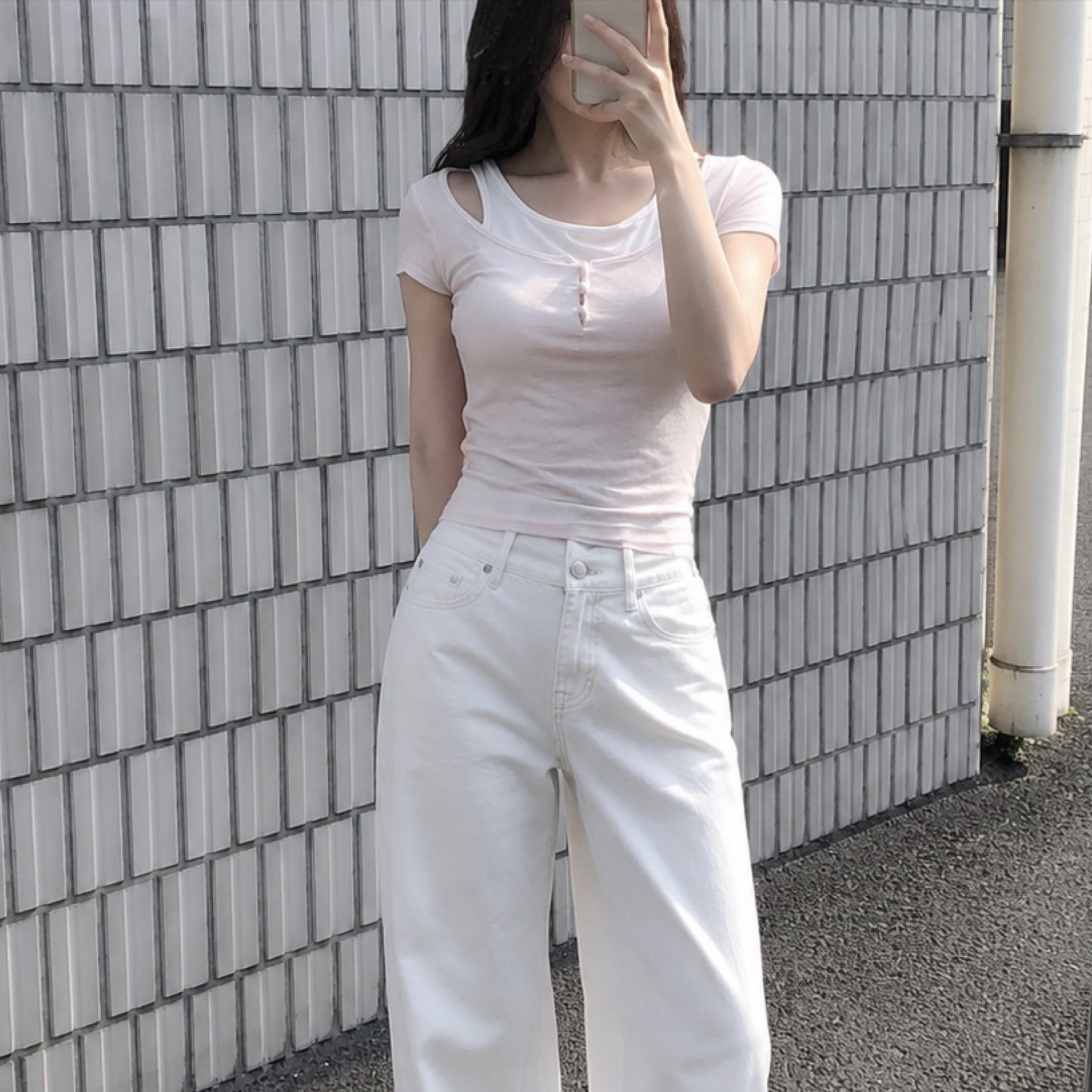 ARCMOOR Soft Touch Slit Layered T-Shirts Pink 착용 스타일 - 1