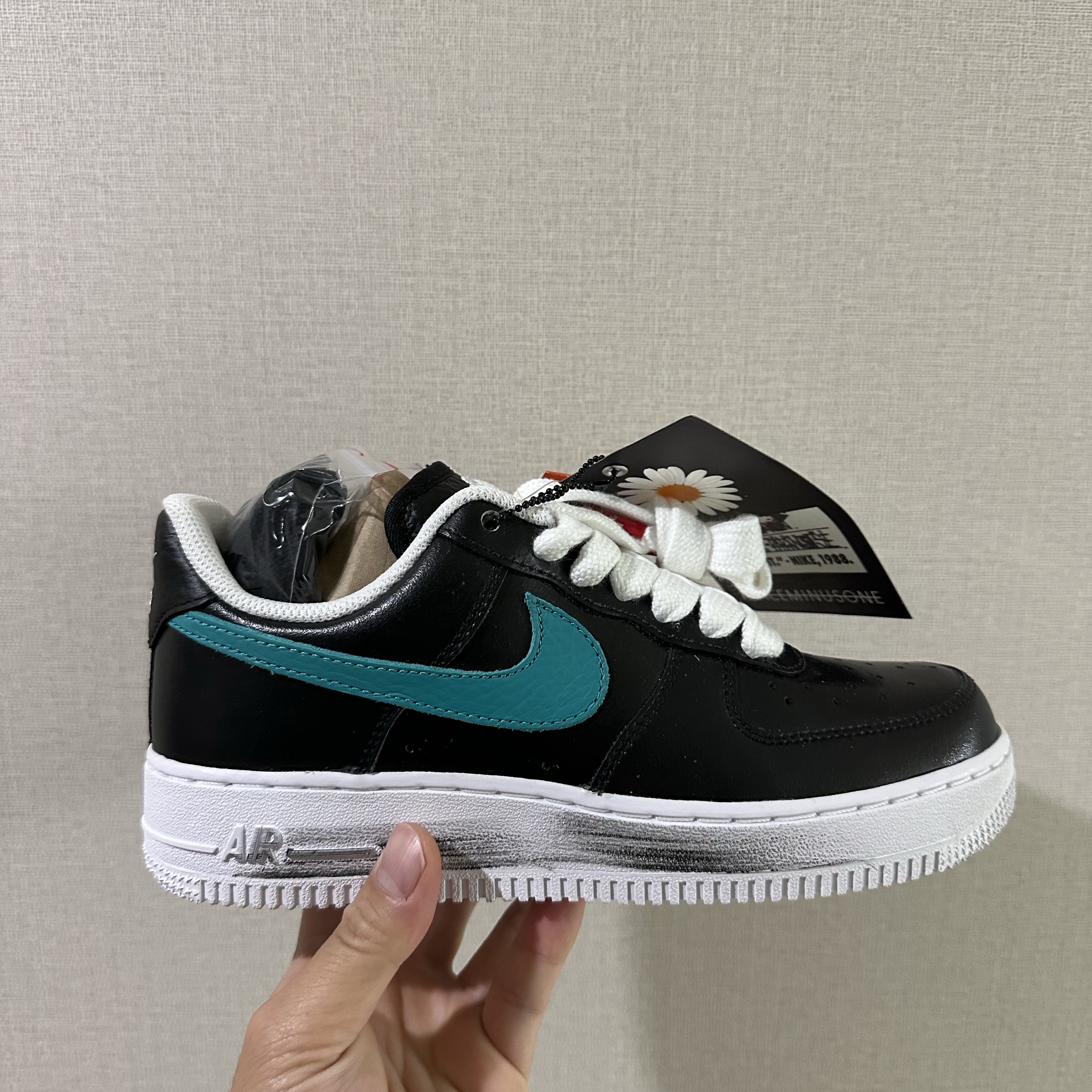 Nike x Peaceminusone Air Force 1 Low Para-Noise 3.0 Black and Multicolor 착용 스타일