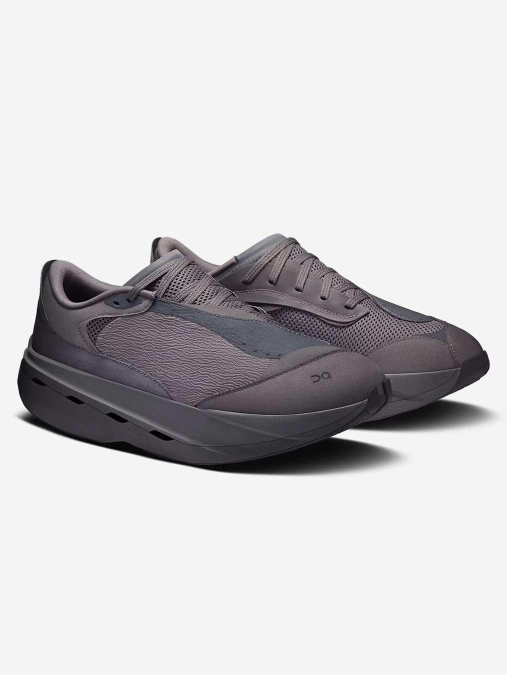 On Running x Post Archive Faction (Paf) Cloudboom Volt Ember Pebble, On Running x Post Archive Faction (Paf) Cloudboom Volt White Gale 착용 스타일 - 2
