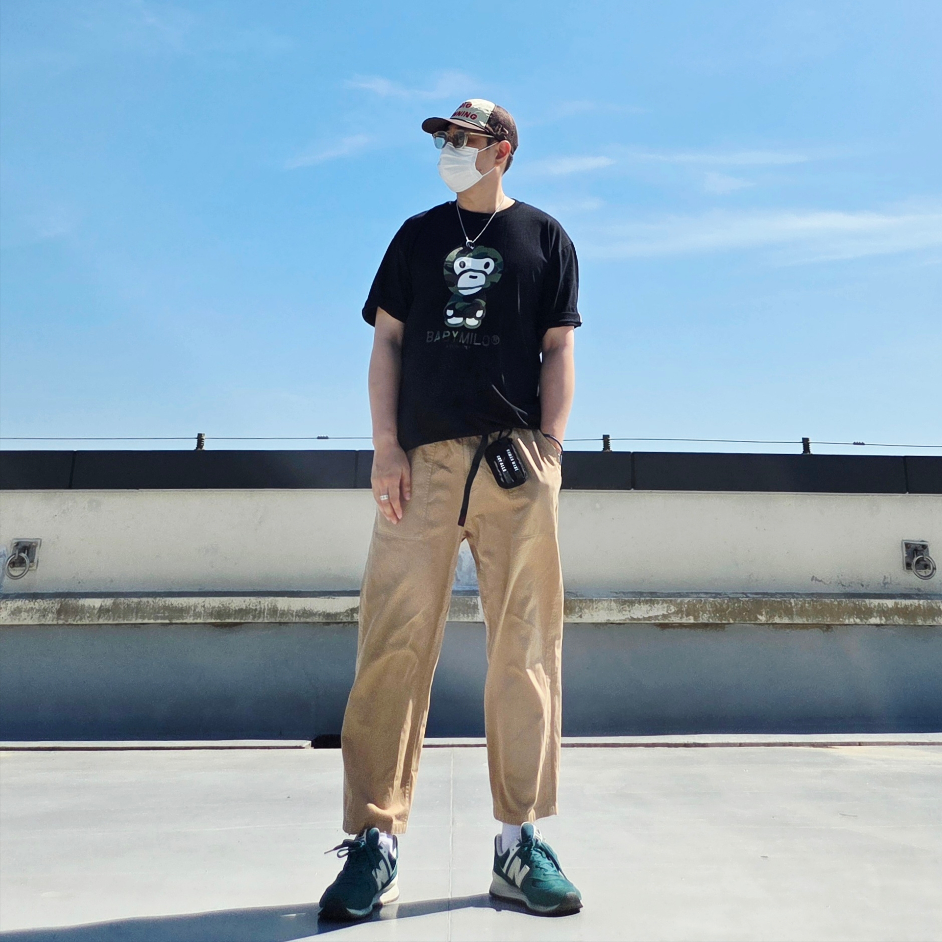 Human Made Military Card Case Black, Alex Zono I Dig Running Trucker Hat OG Brown - CapeTown 착용 스타일 - 1