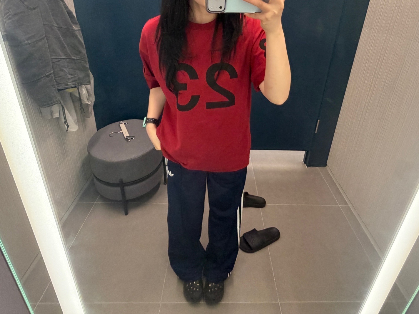 (W) Adidas Firebird Loose Track Pants Night Indigo Off White - KR Sizing, (W) Adidas Firebird Loose Track Pants Night Indigo Off White - US Sizing 착용 스타일 - 1