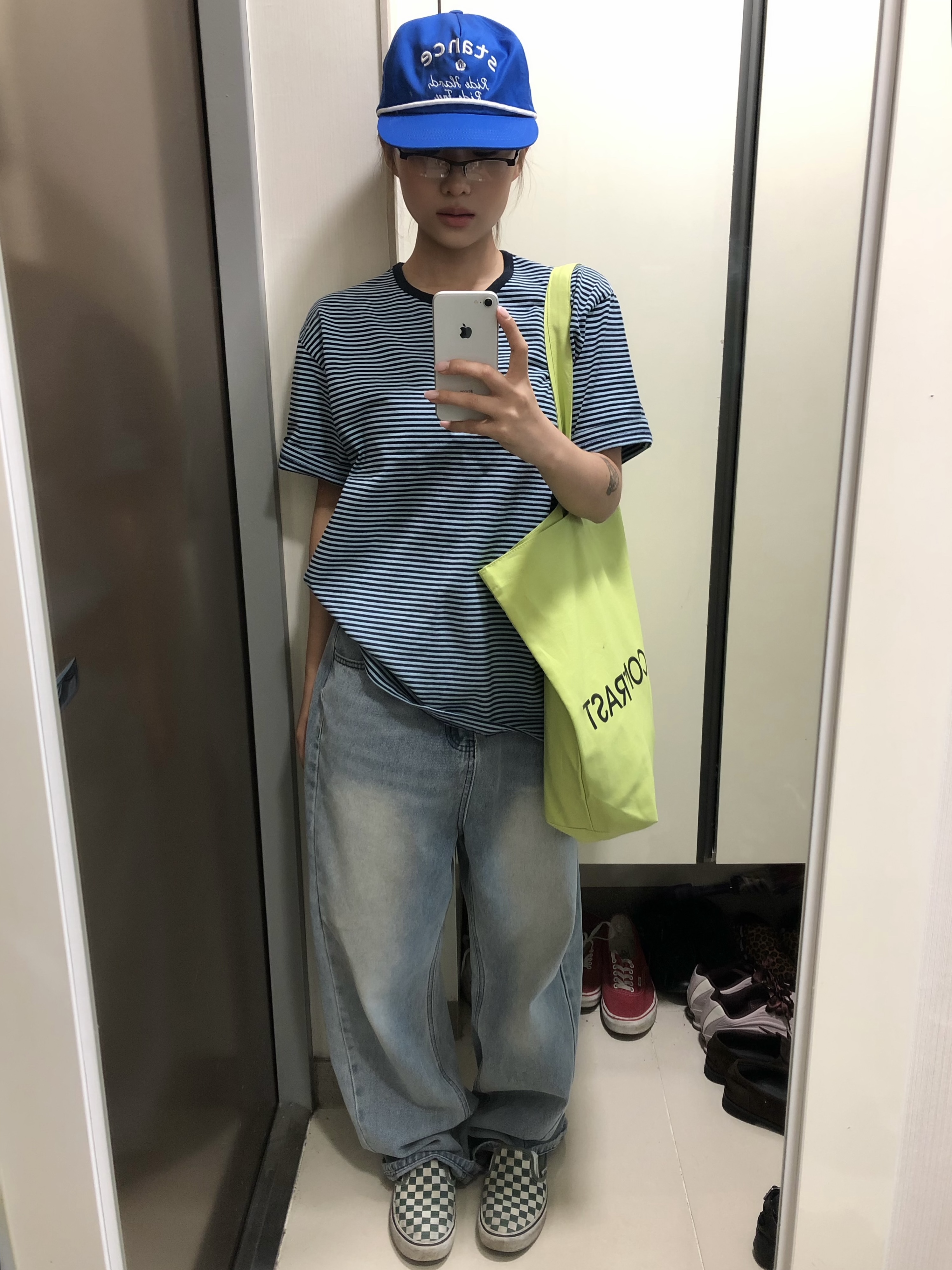 noun Easeful Tote Bag Lime 착용 스타일 - 1