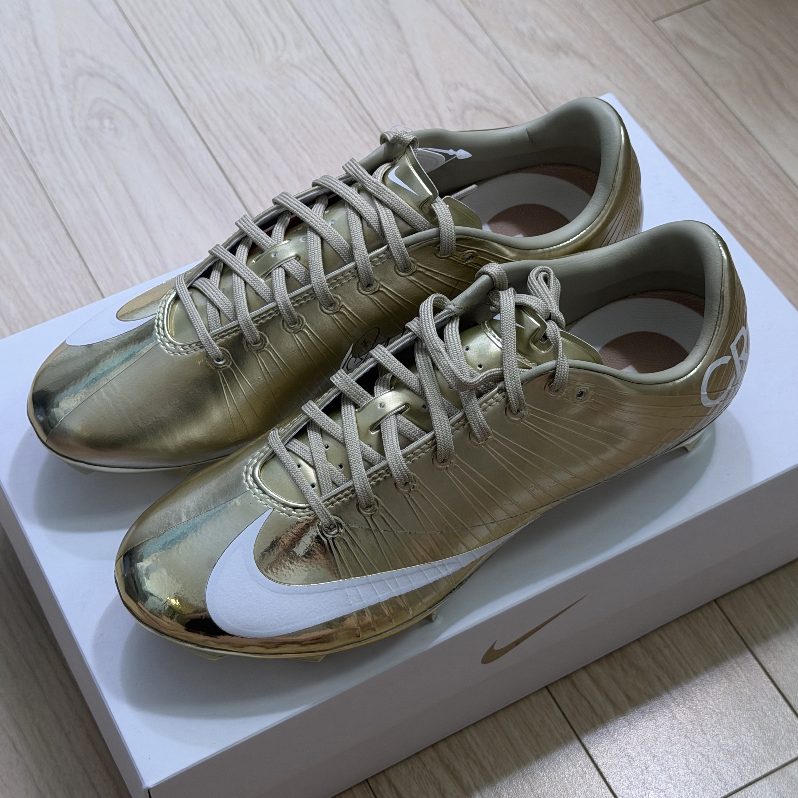 Nike Mercurial Superfly 1 RGN FG SE CR7 Metallic Gold Star 착용 스타일 - 5